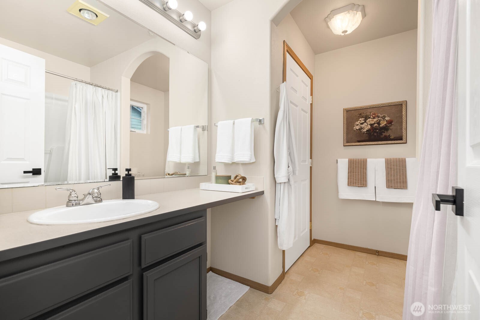 119 91st Ave SE Unit: 4C