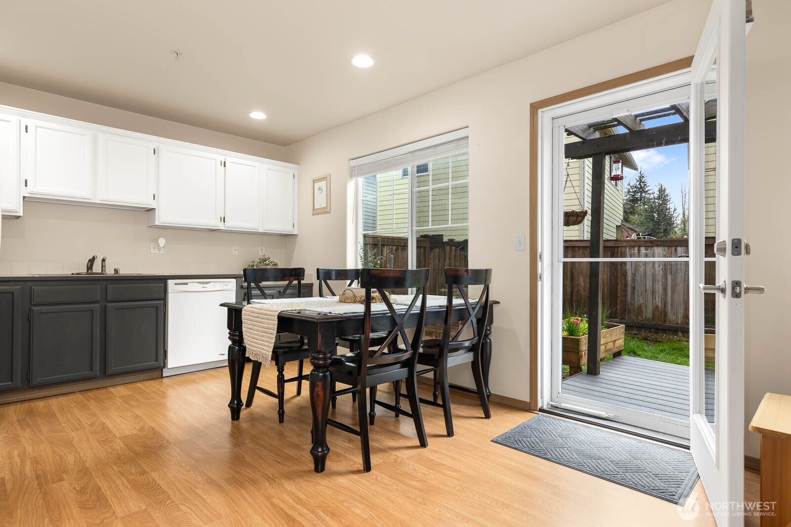 119 91st Ave SE Unit: 4C