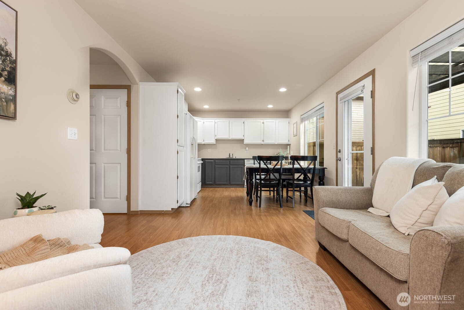 119 91st Ave SE Unit: 4C