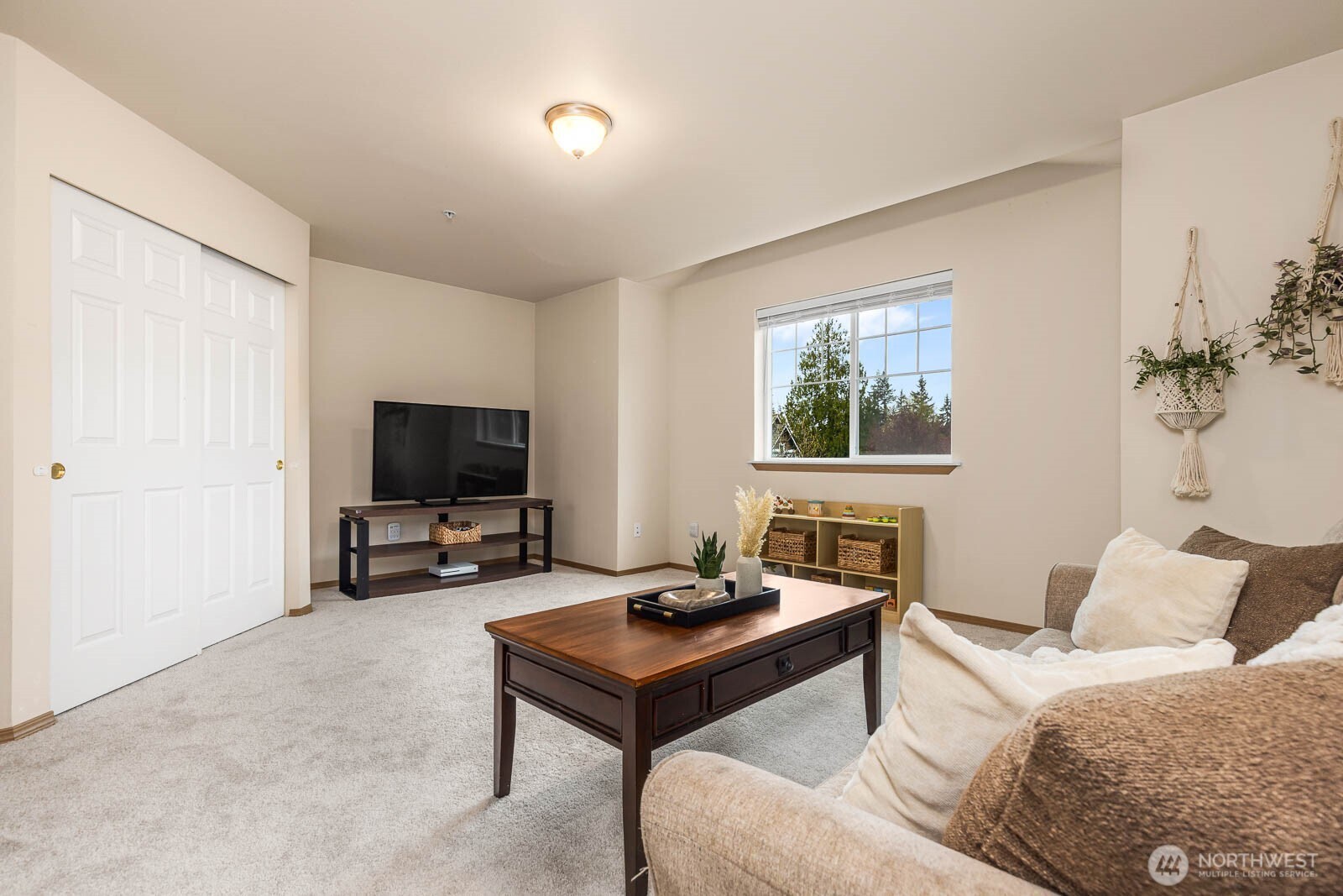 119 91st Avenue SE Unit: 4C