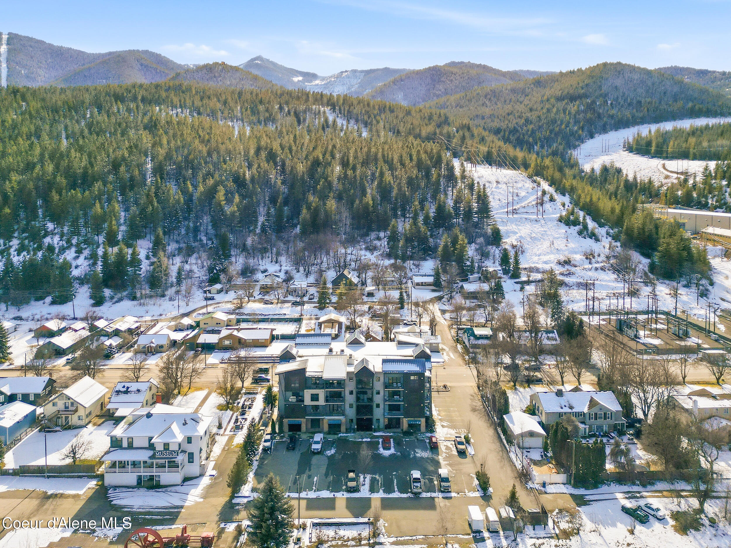 834 Mc Kinley Ave, 102