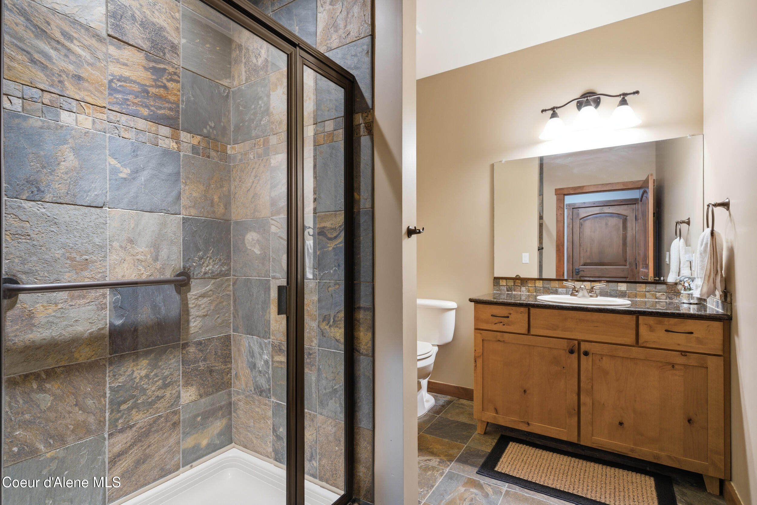 834 Mc Kinley Ave, 102