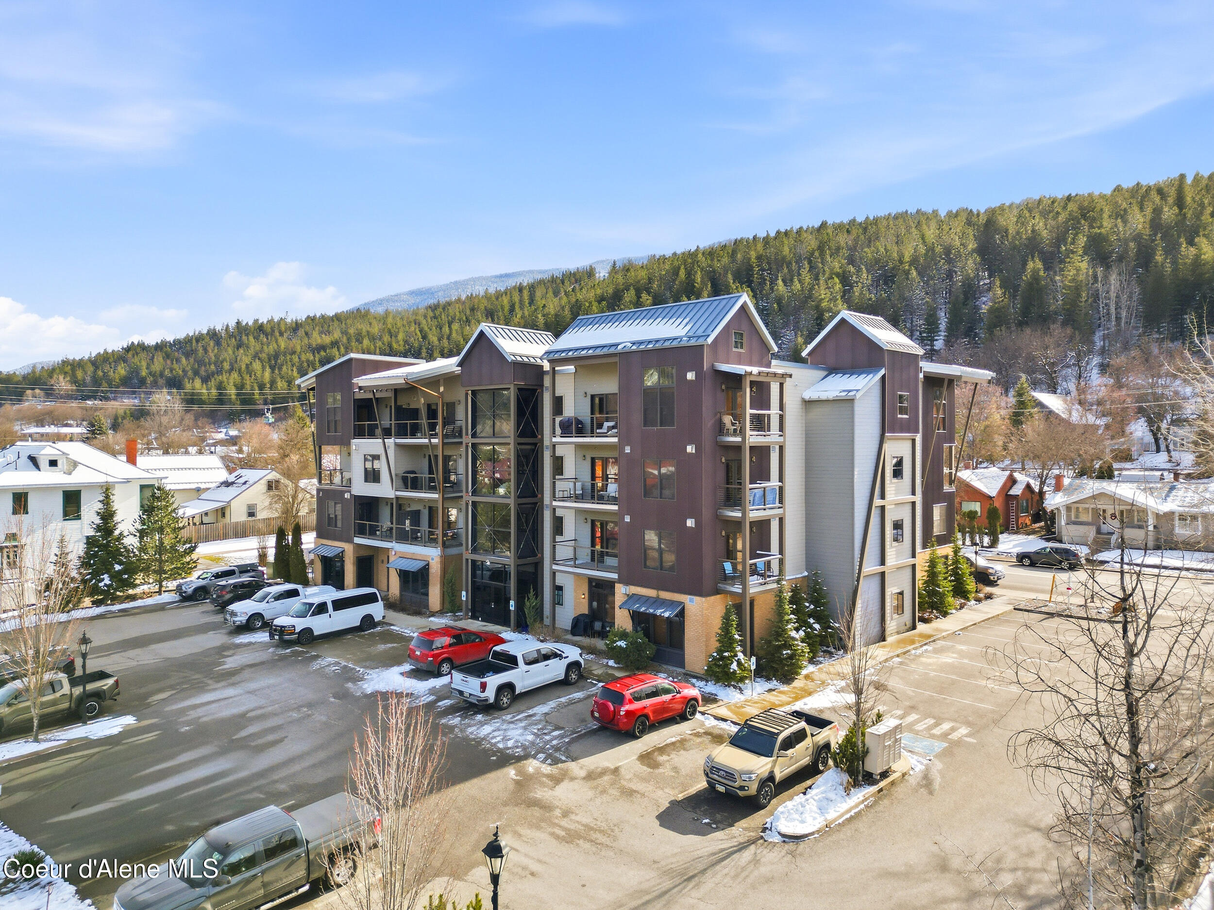 834 Mc Kinley Ave, 102