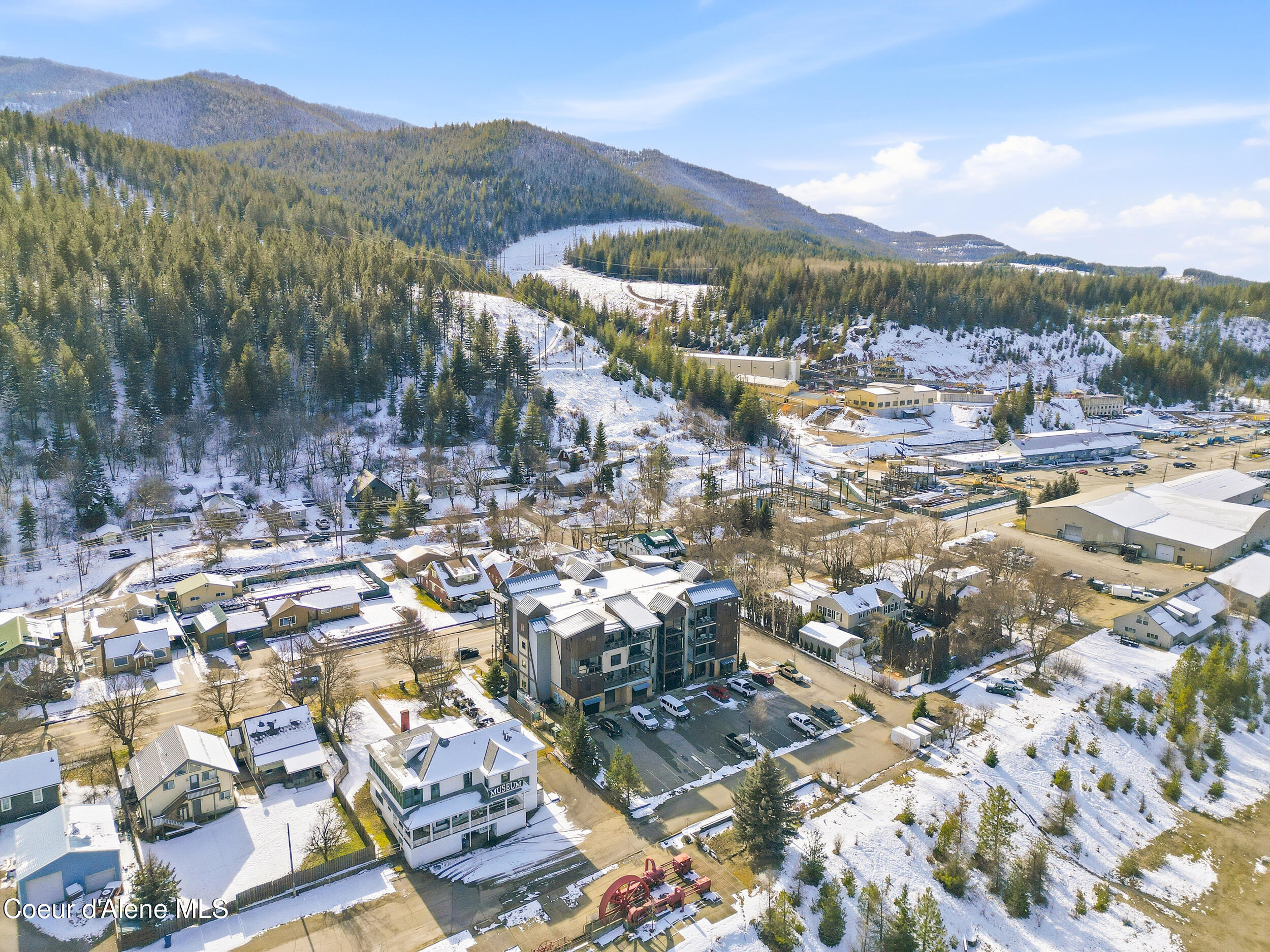 834 Mc Kinley Ave, 102