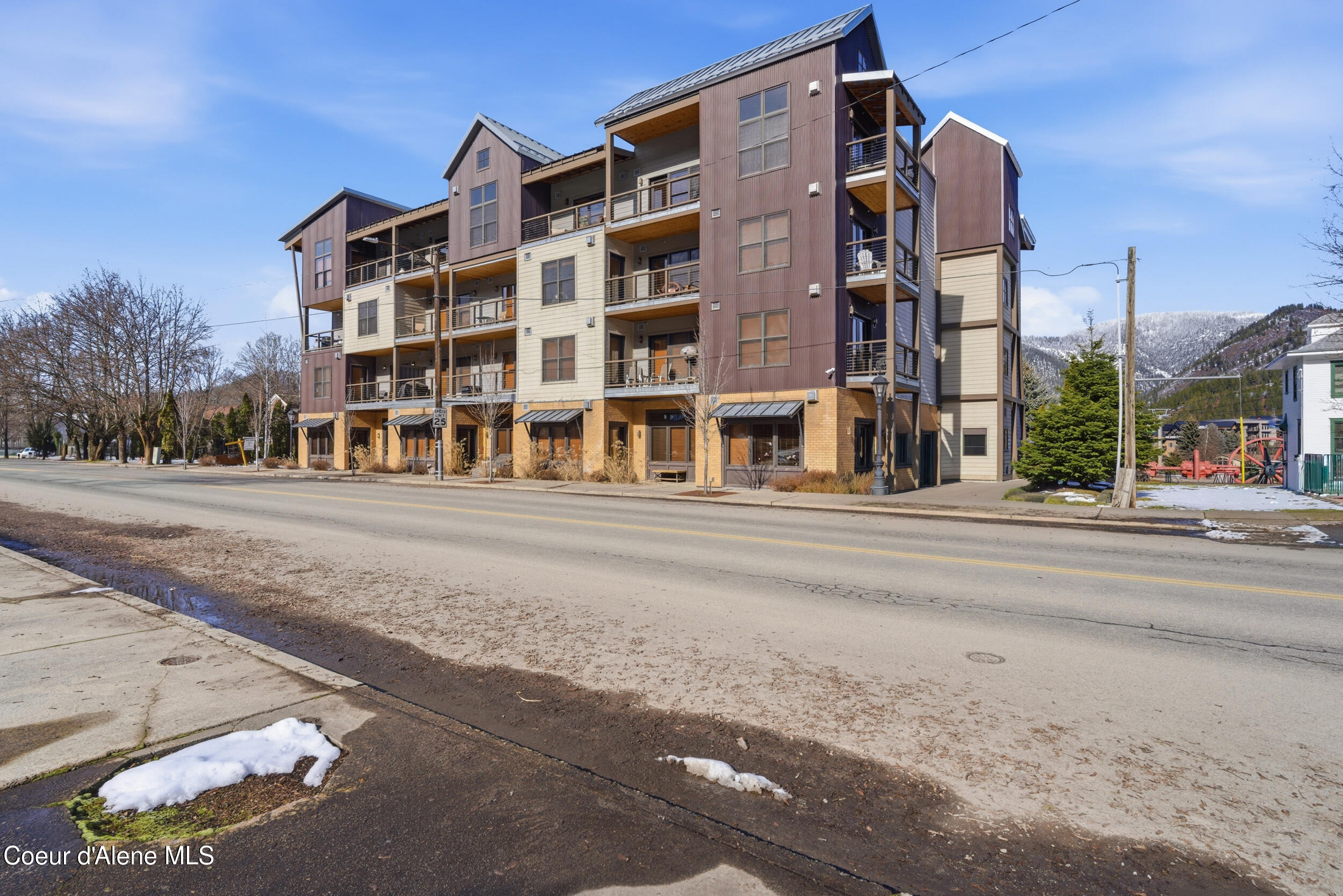 834 Mc Kinley Ave, 102