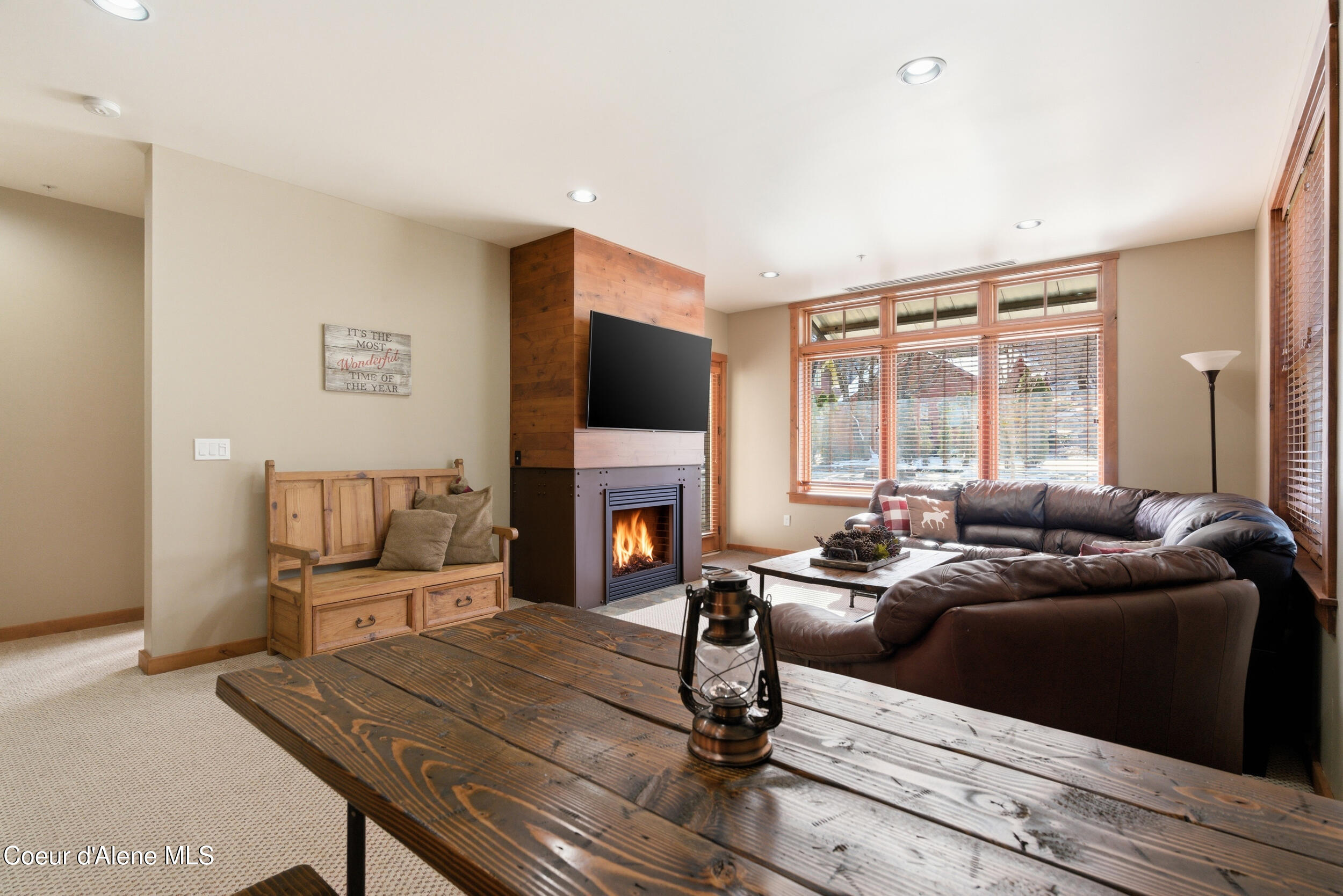 834 Mc Kinley Ave, 102