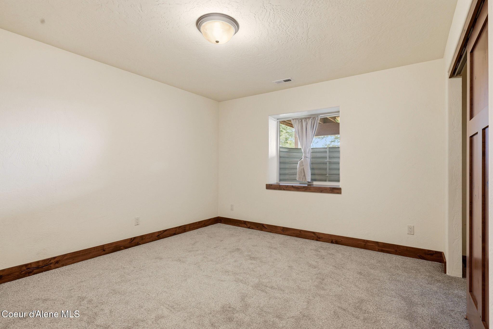 5774 W Kidd Island Rd, Coeur d'Alene