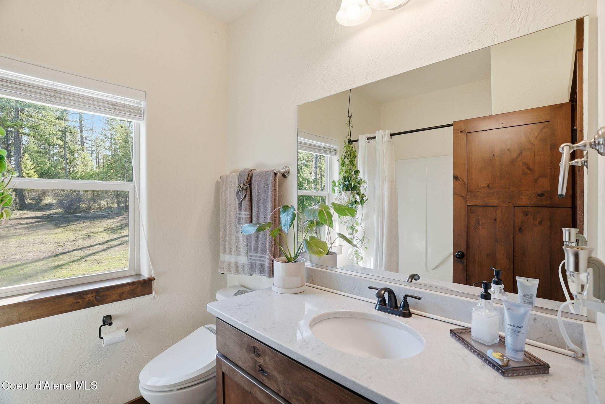 5774 W Kidd Island Rd, Coeur d'Alene