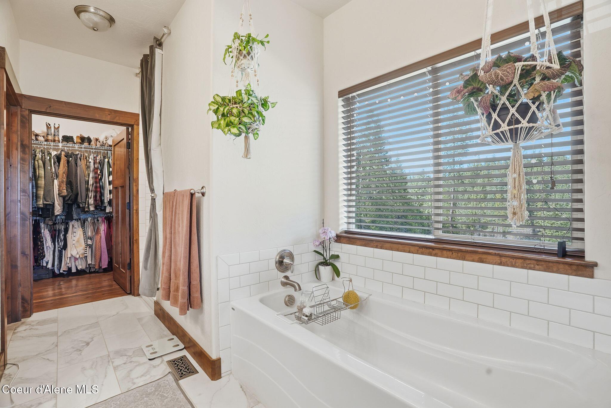 5774 W Kidd Island Rd, Coeur d'Alene