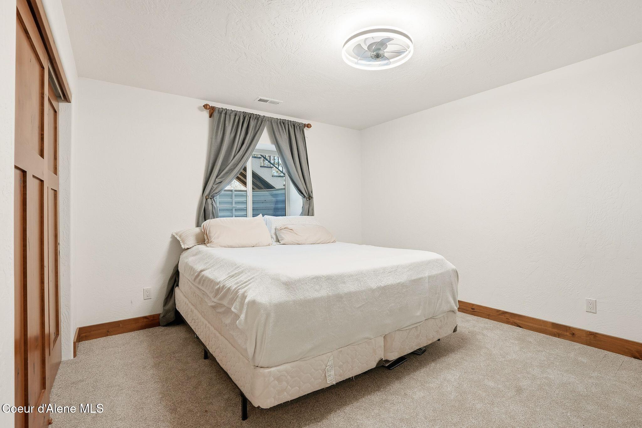 5774 W Kidd Island Rd, Coeur d'Alene