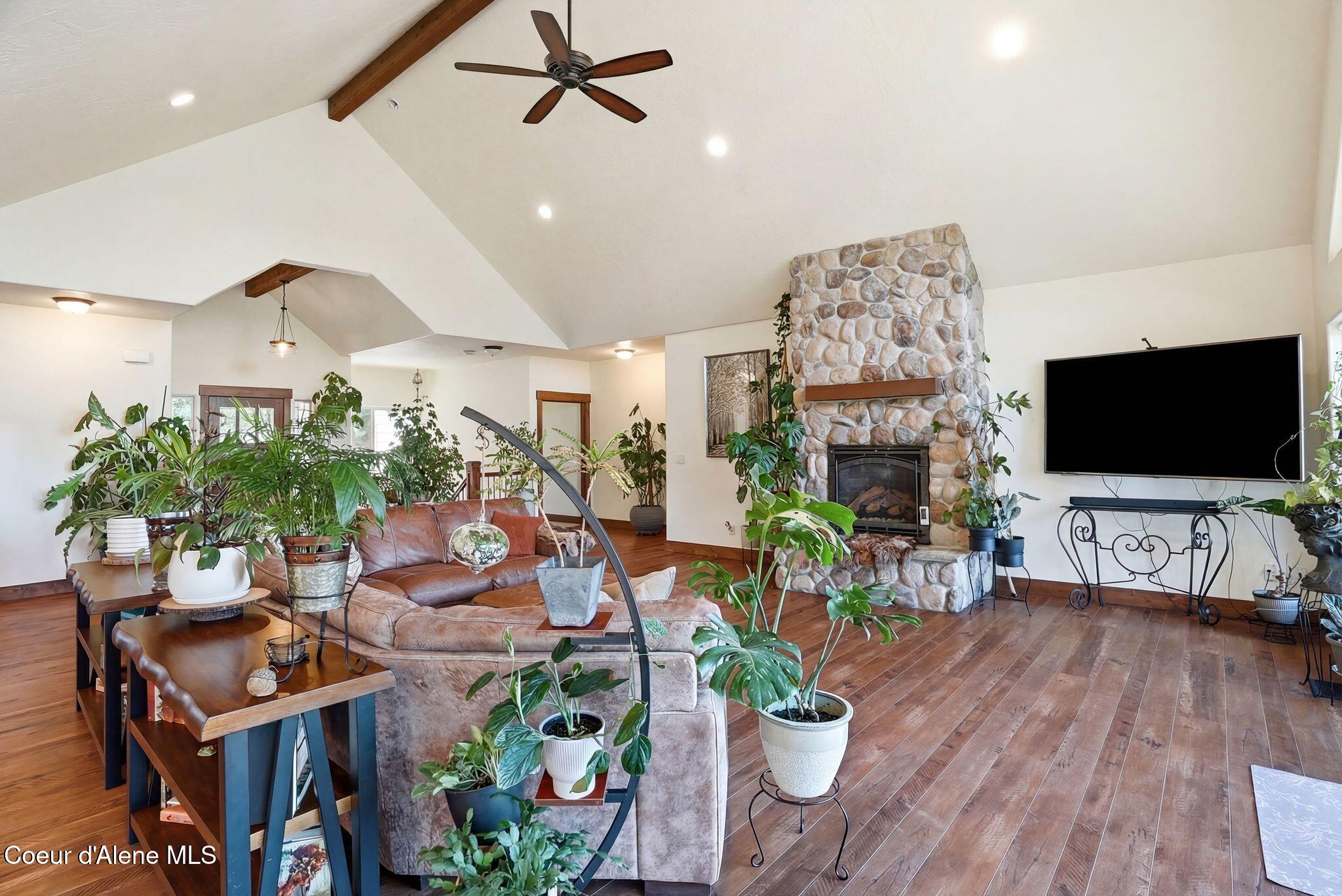 5774 W Kidd Island Rd, Coeur d'Alene