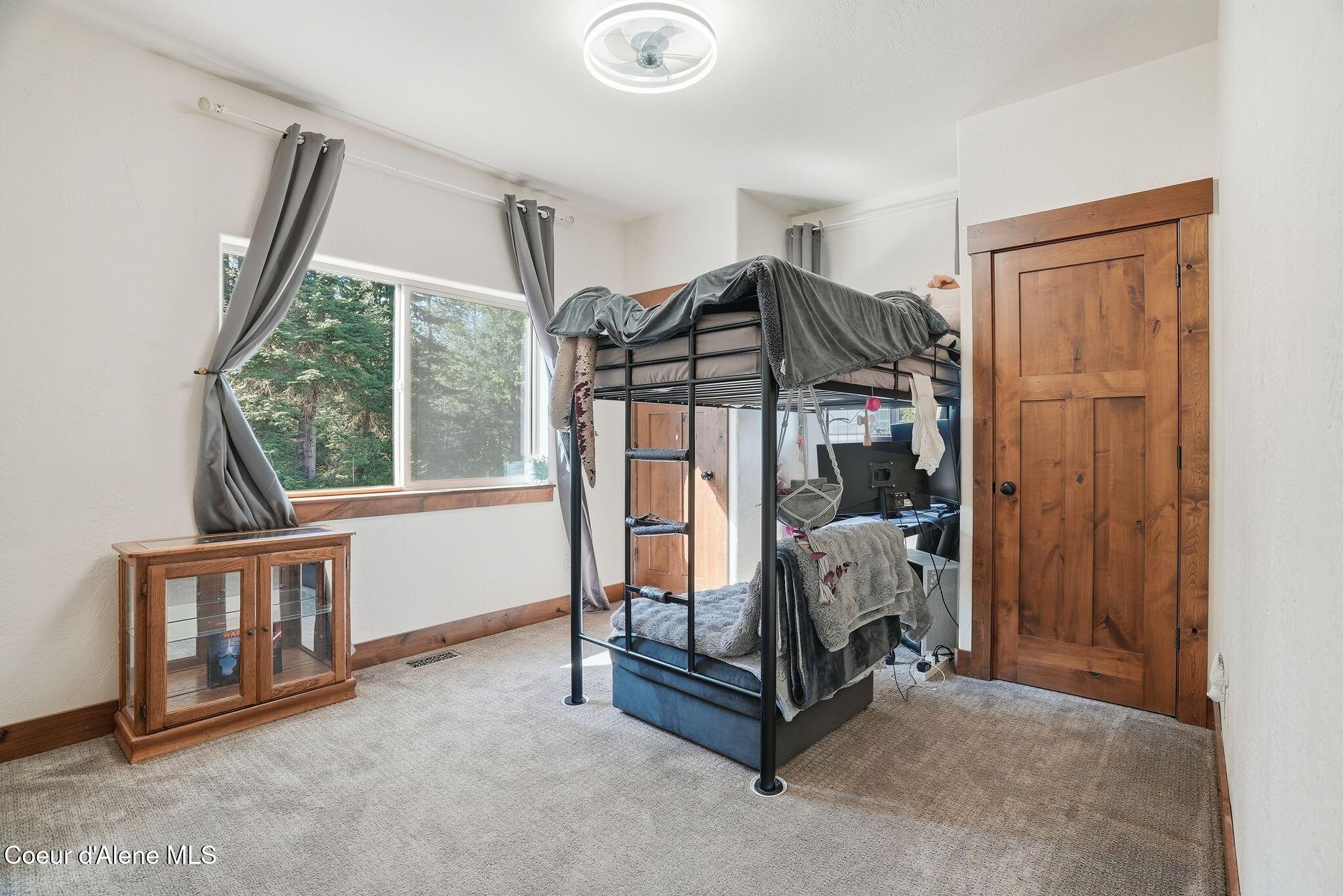 5774 W Kidd Island Rd, Coeur d'Alene