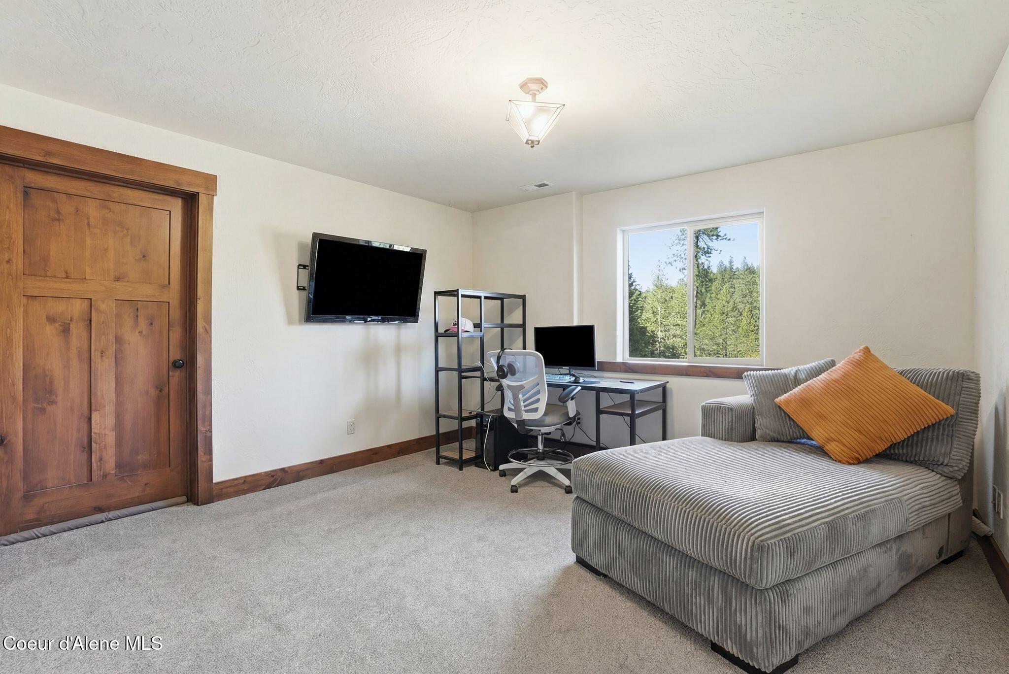 5774 W Kidd Island Rd, Coeur d'Alene