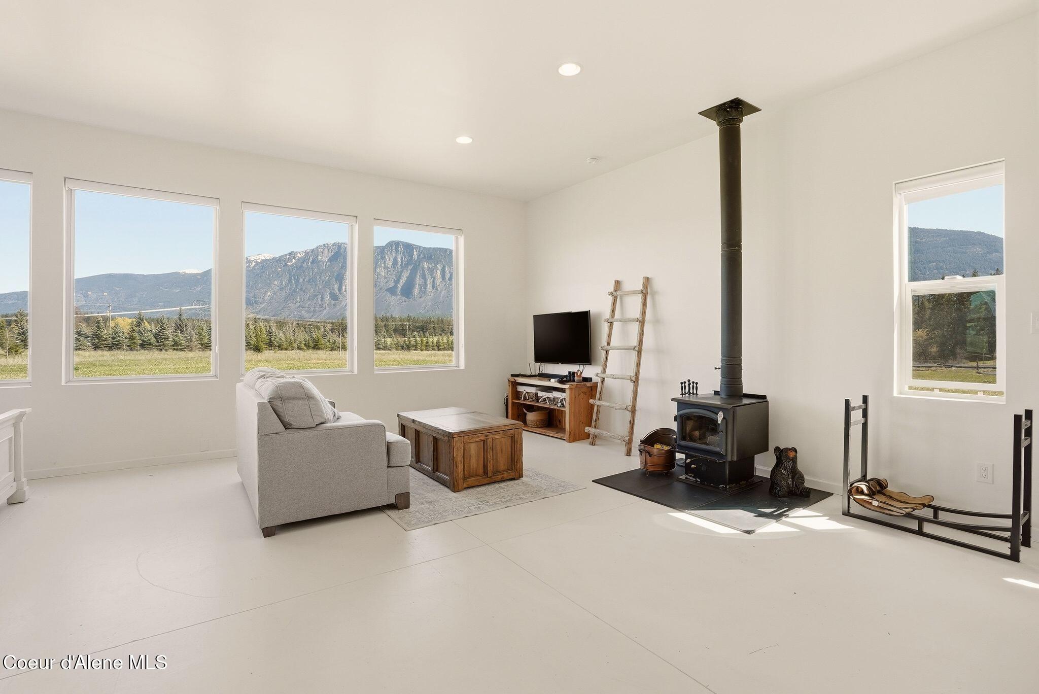 1770 Porthill Loop Rd