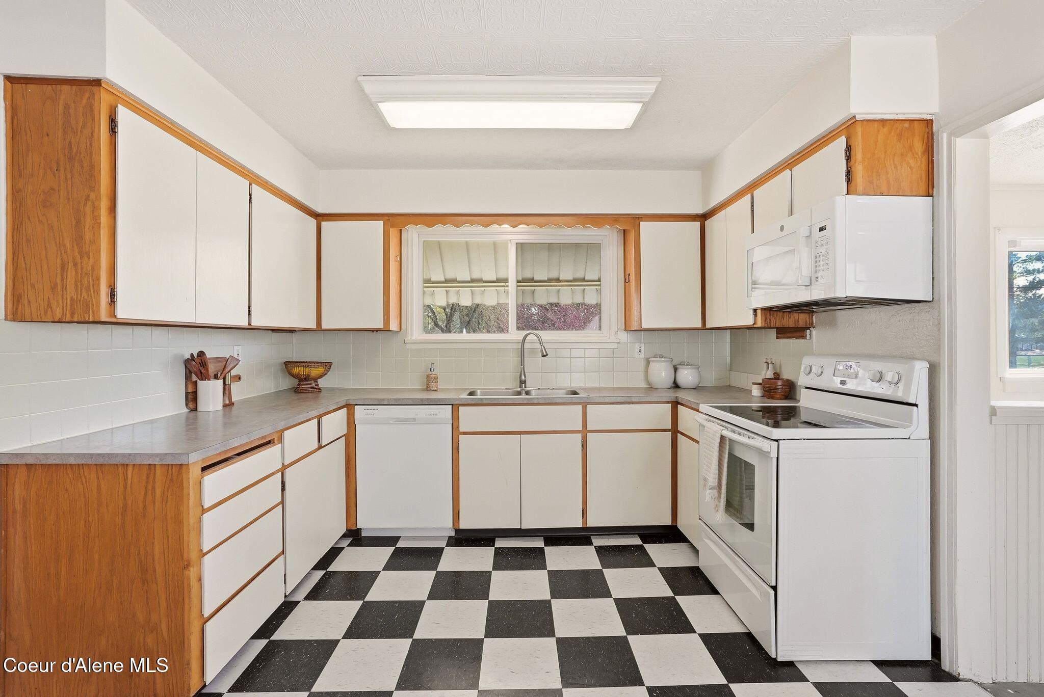 807 W Lacrosse Ave, Coeur d'Alene