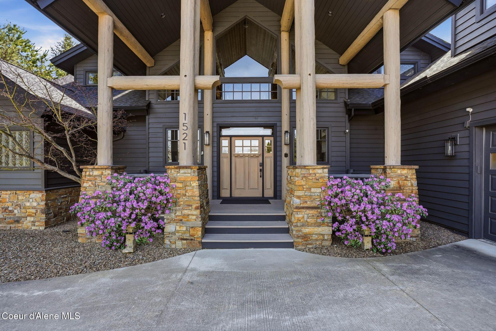1521 Northshore DR