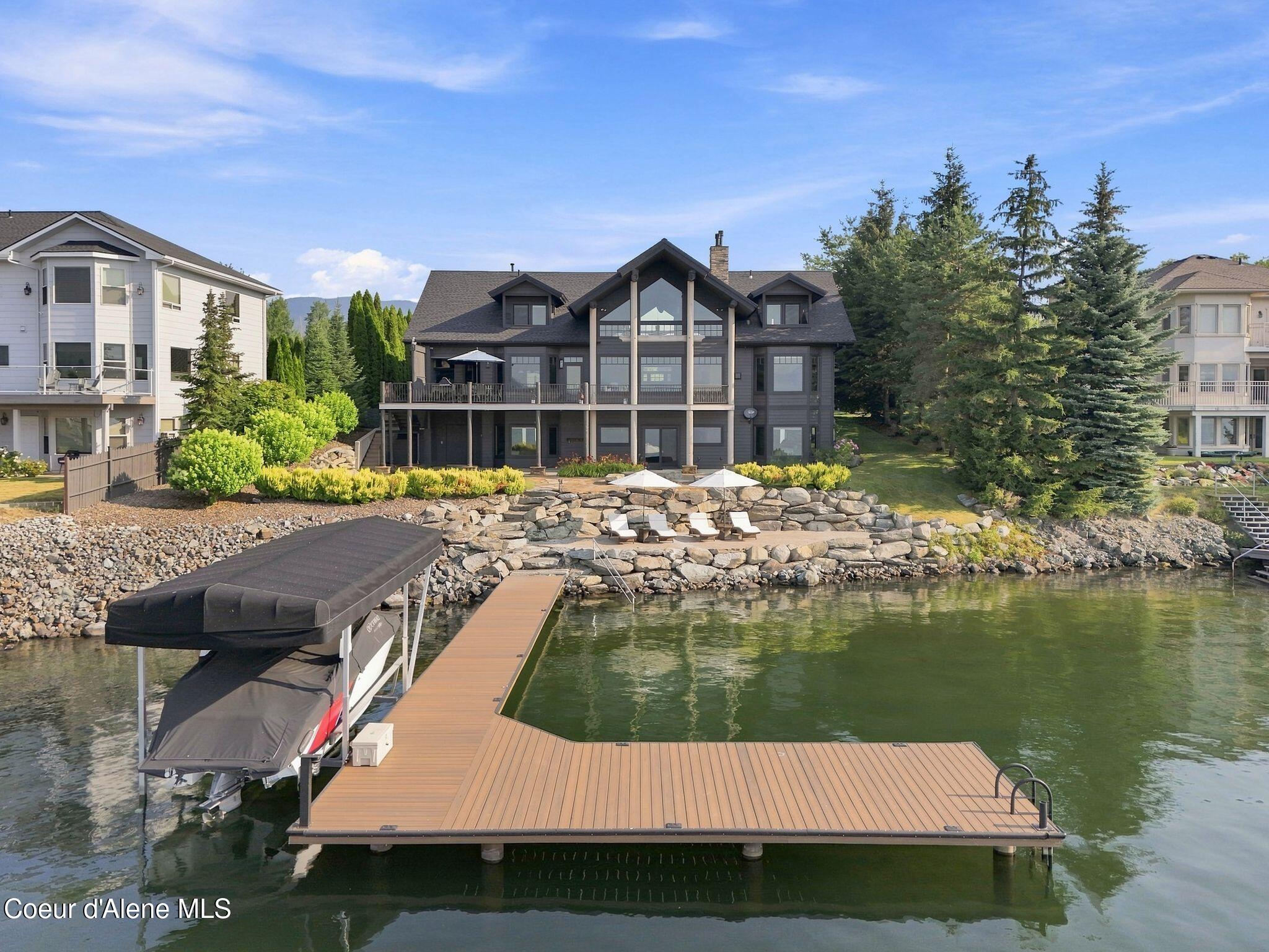 1521 Northshore DR
