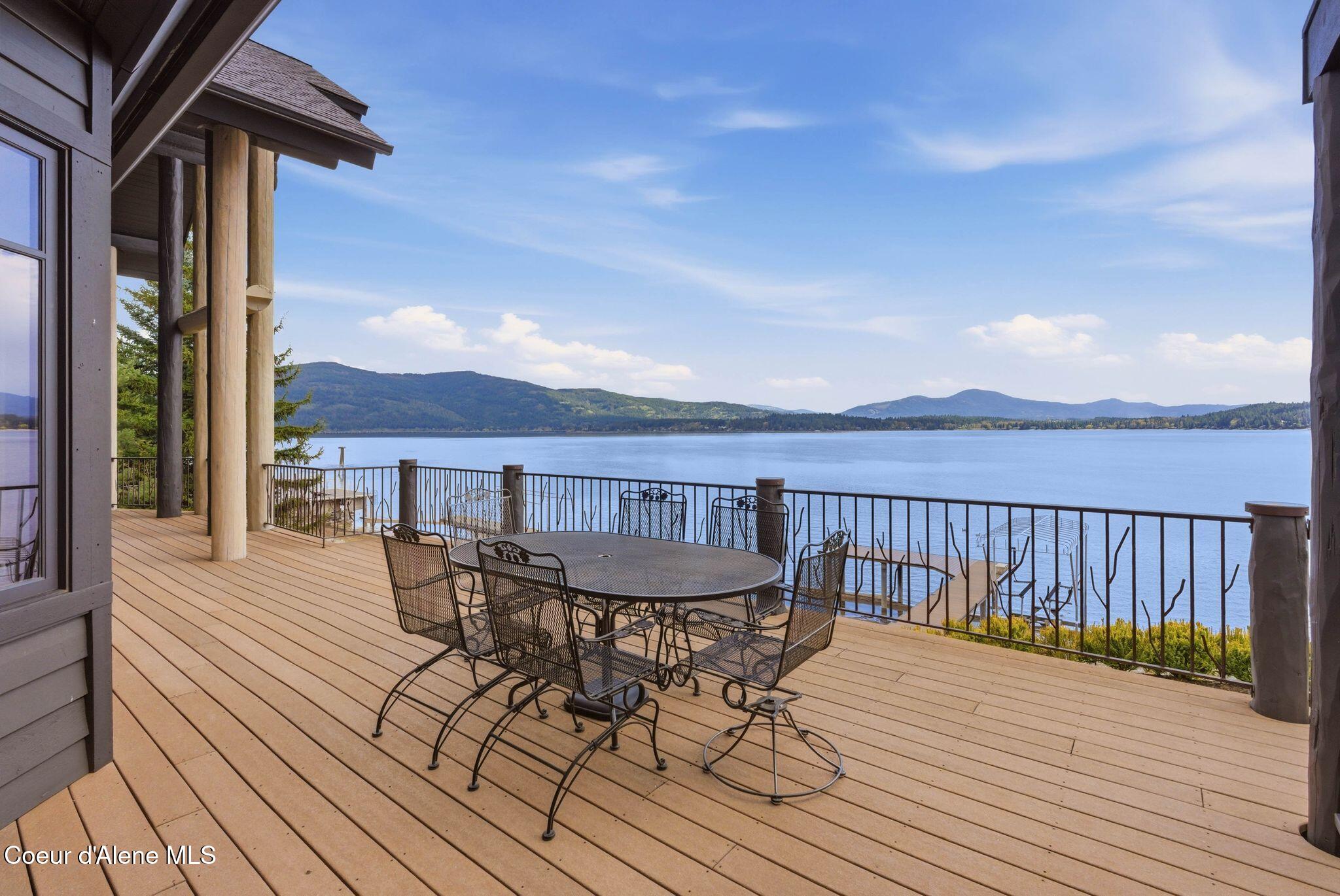 1521 Northshore DR