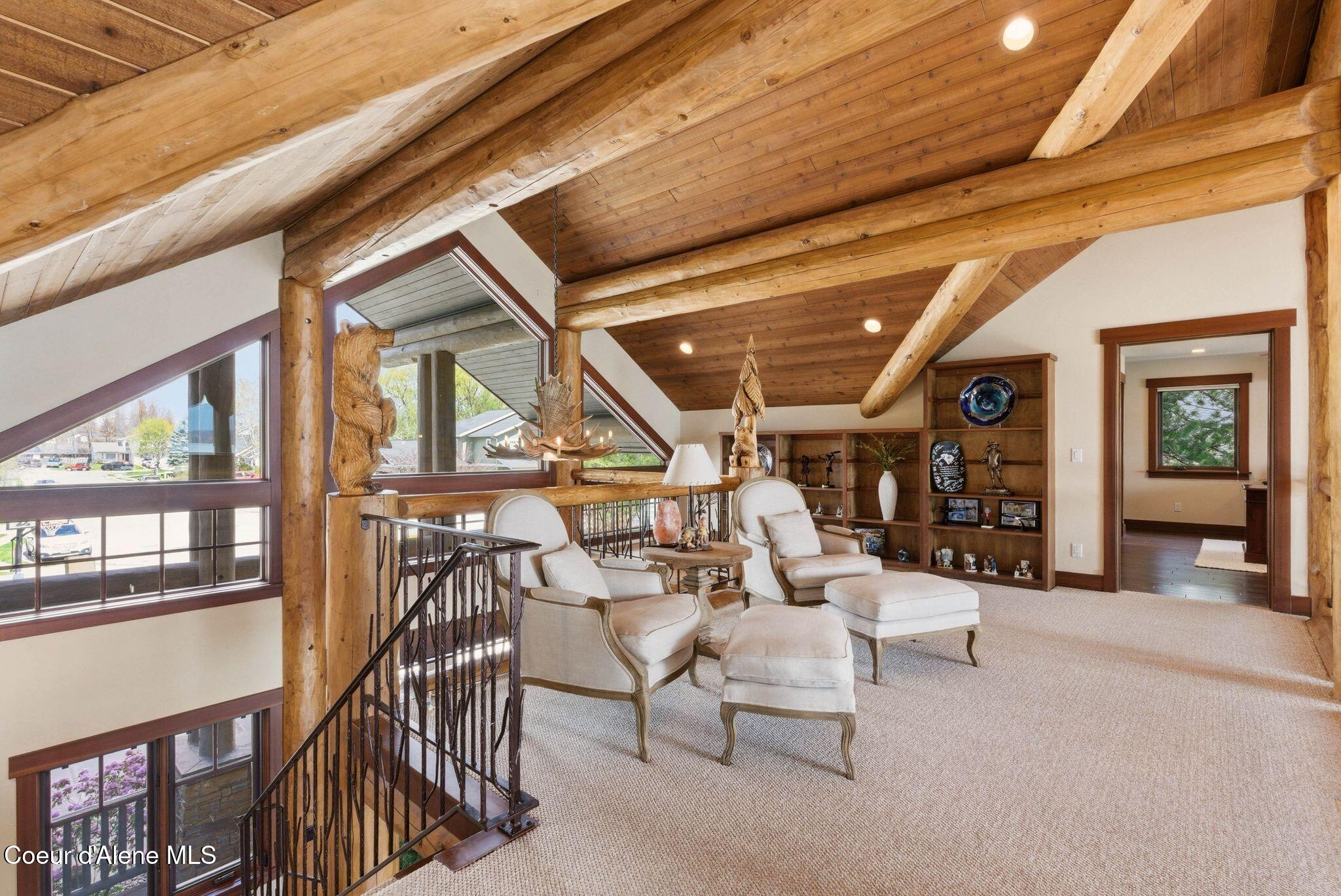 1521 Northshore DR