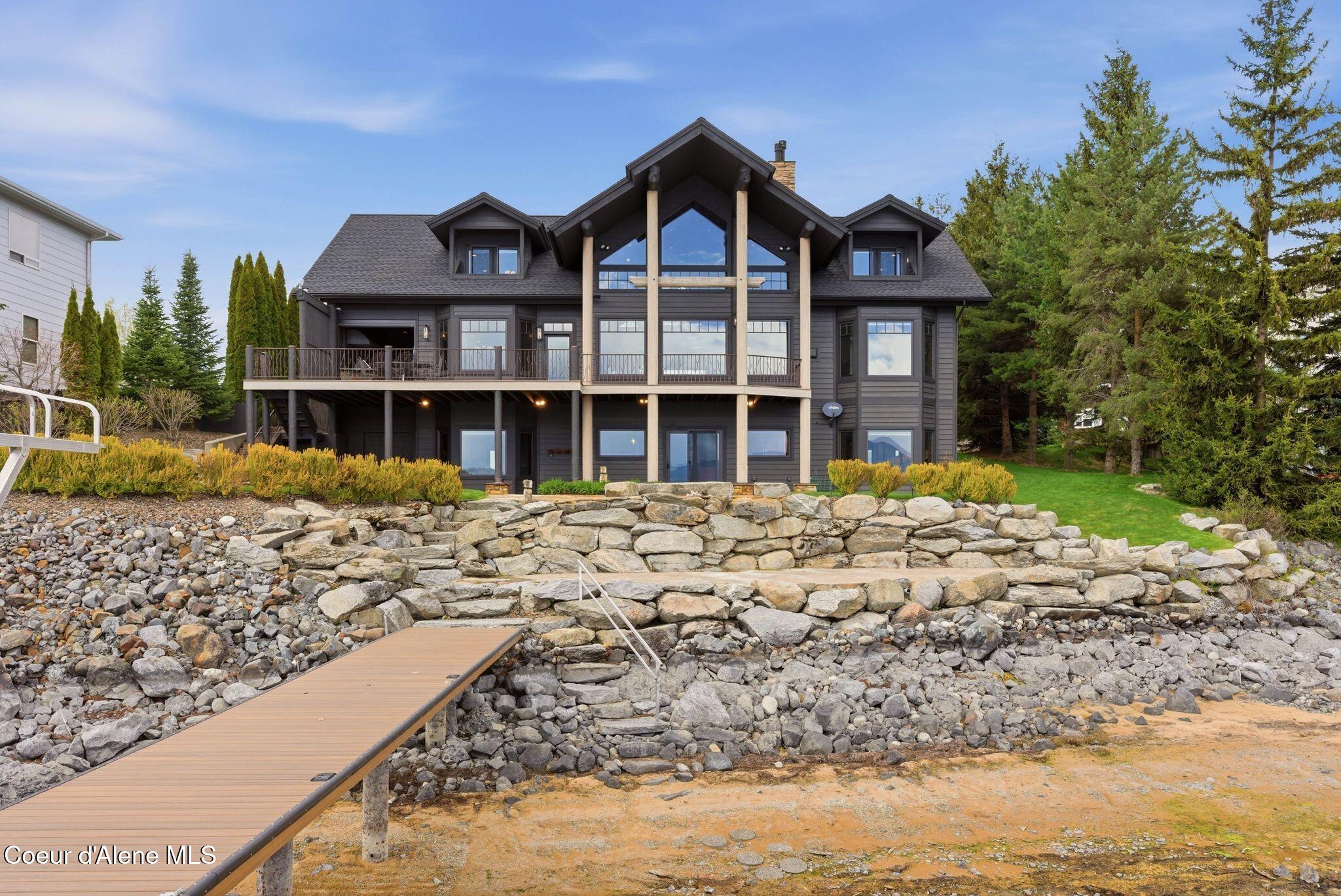 1521 Northshore DR