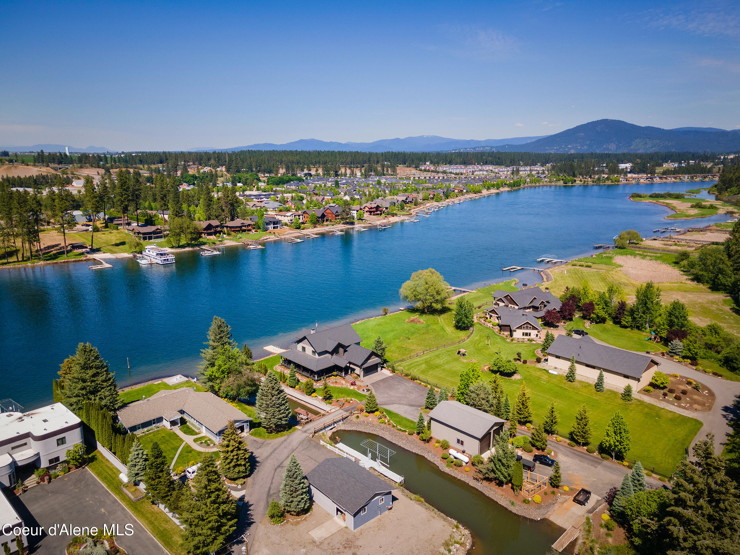 518 S Hidden Island Ln, Coeur d'Alene