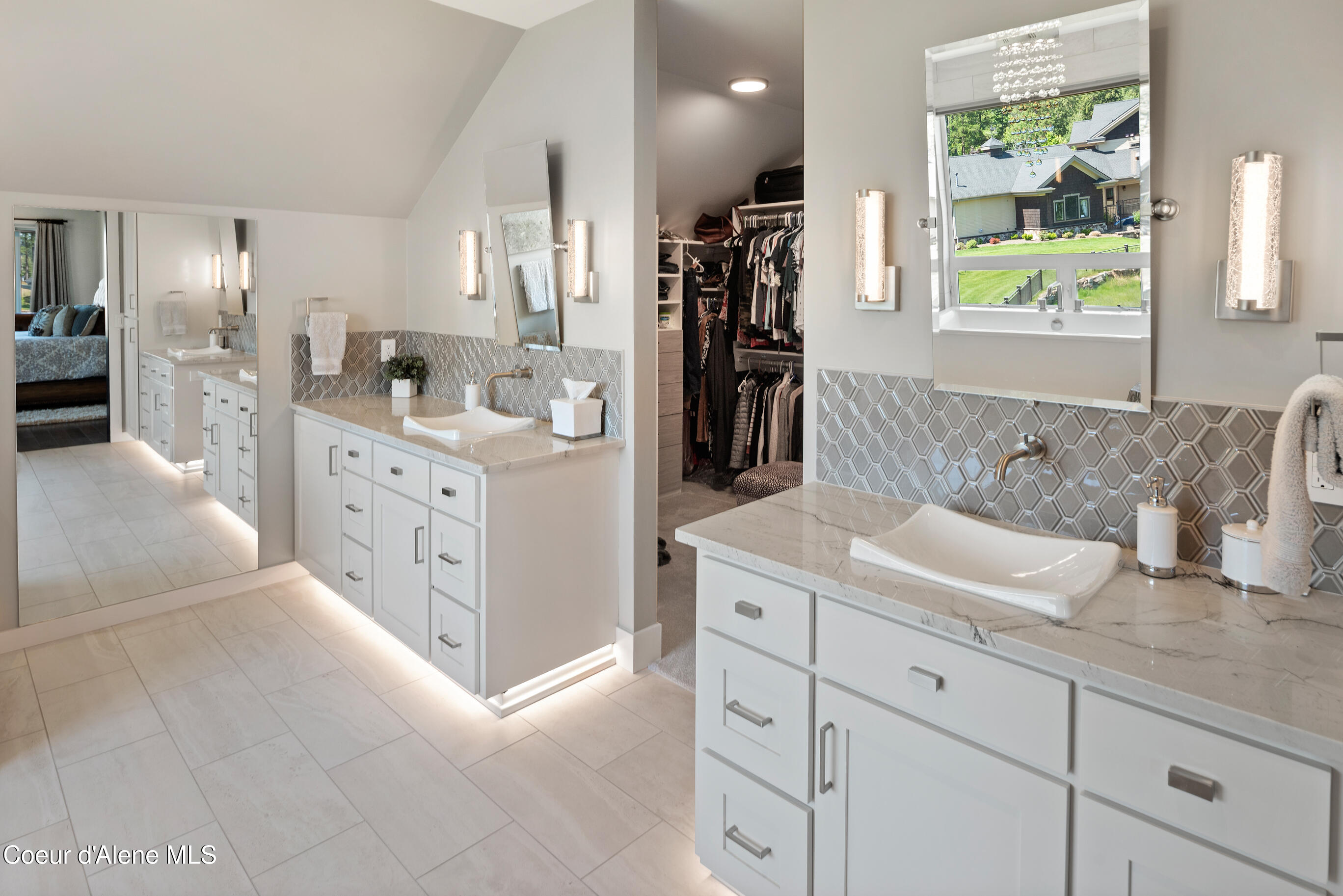 518 S Hidden Island Ln, Coeur d'Alene