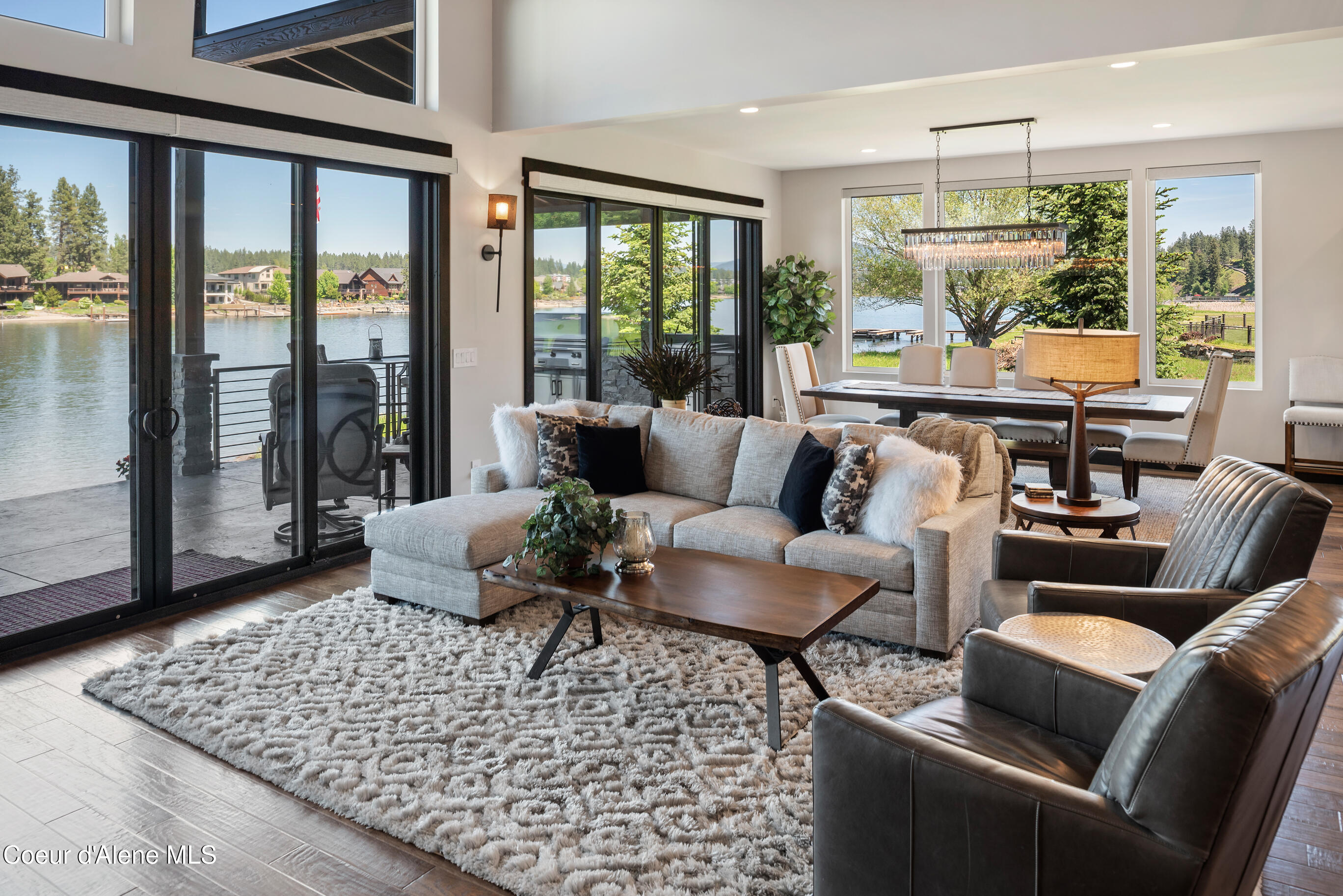 518 S Hidden Island Ln, Coeur d'Alene