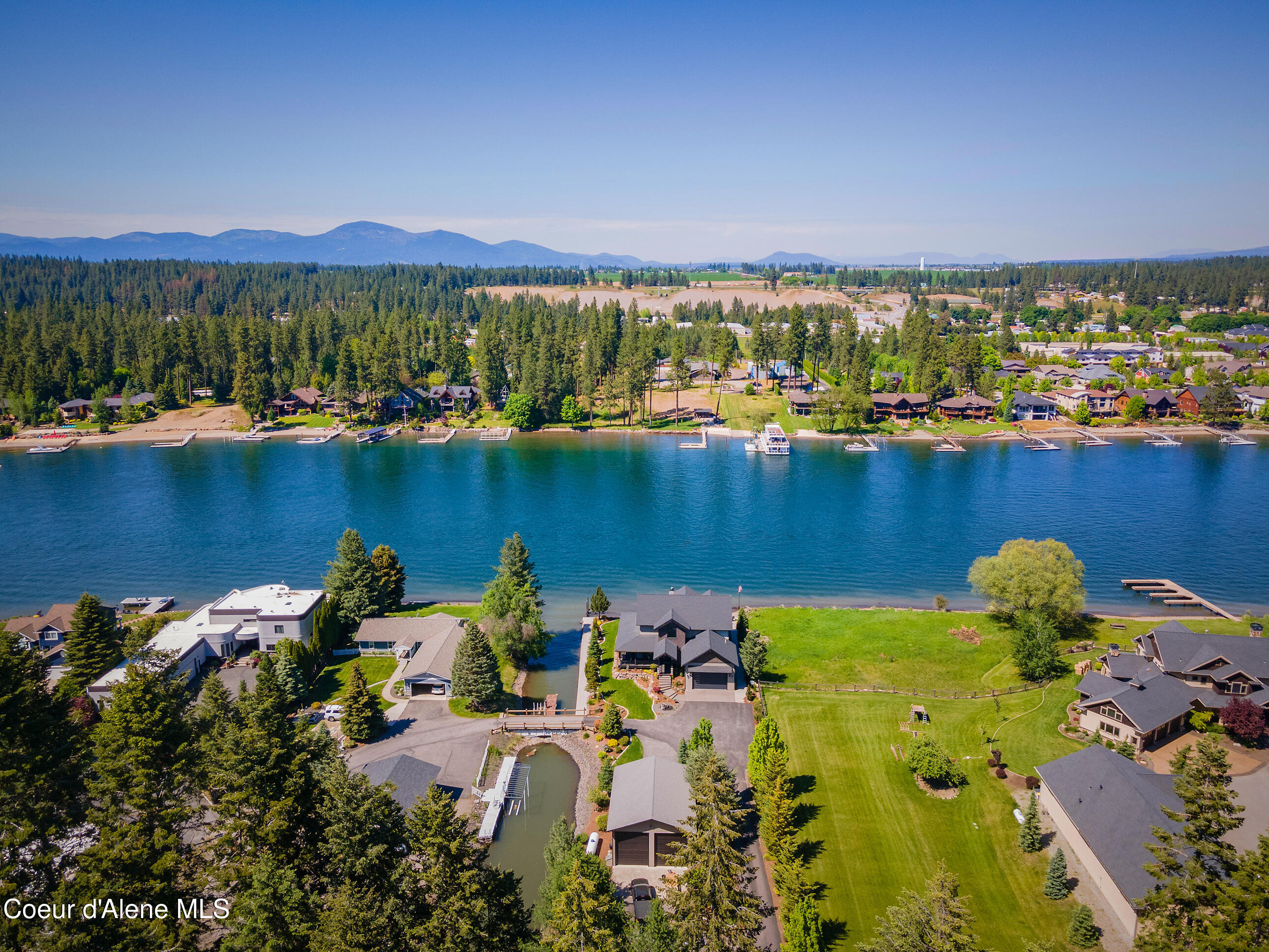 518 S Hidden Island Ln, Coeur d'Alene