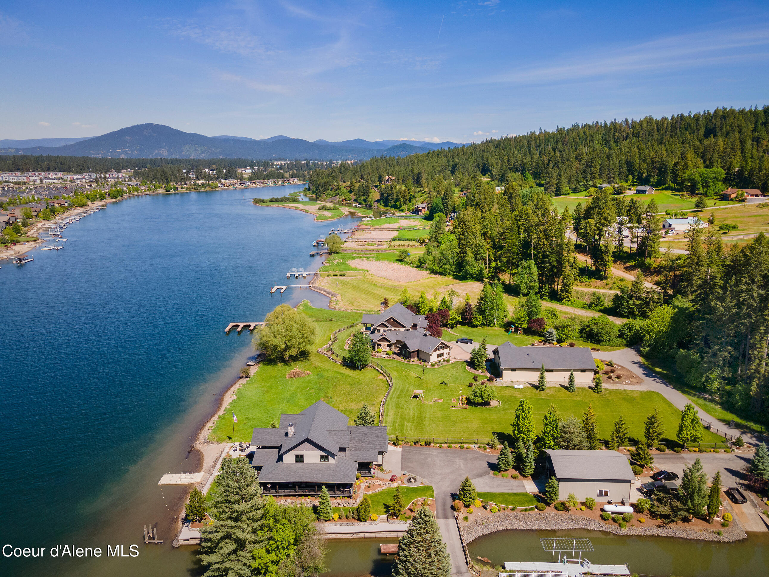 518 S Hidden Island Ln, Coeur d'Alene