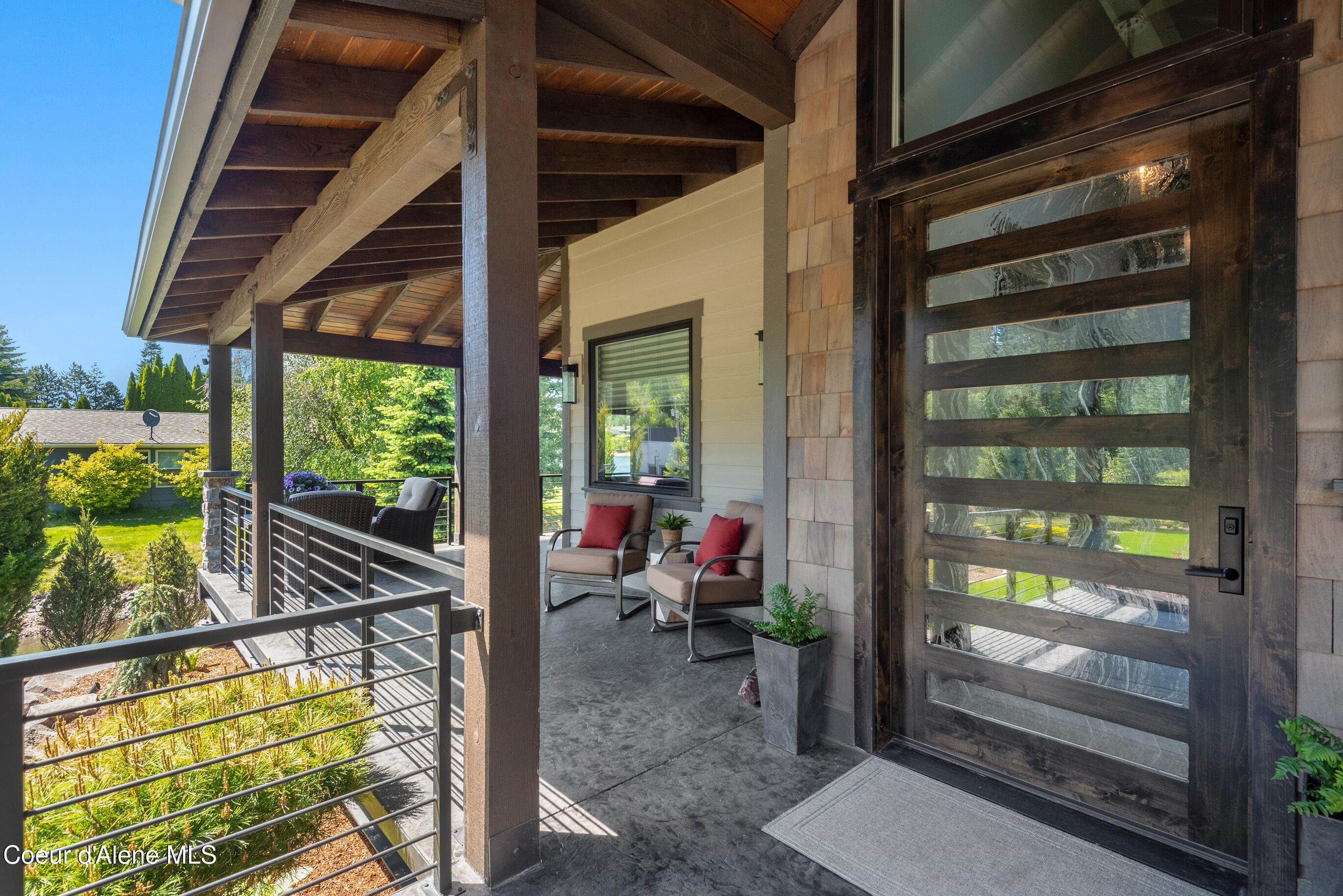 518 S Hidden Island Ln, Coeur d'Alene