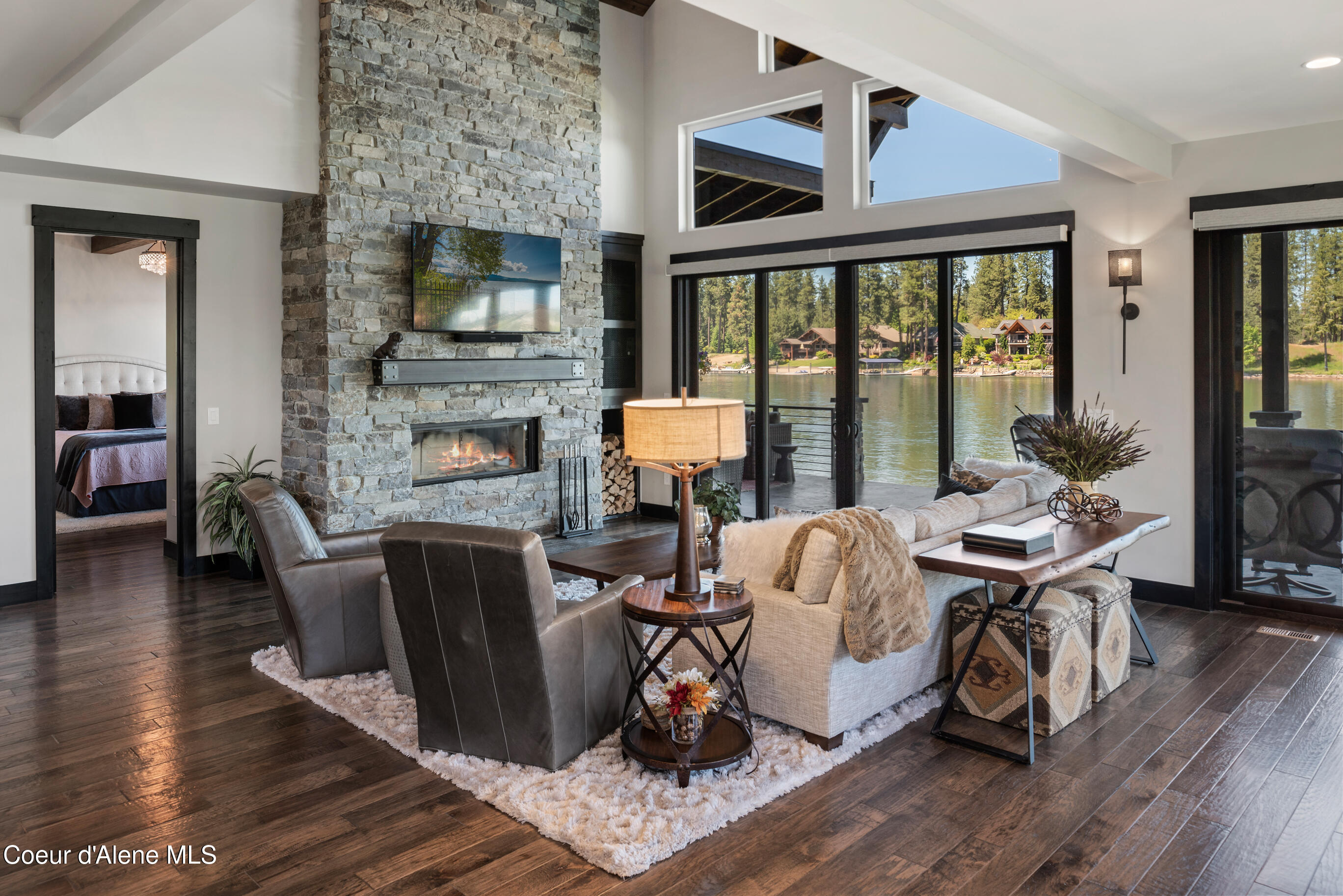 518 S Hidden Island Ln, Coeur d'Alene