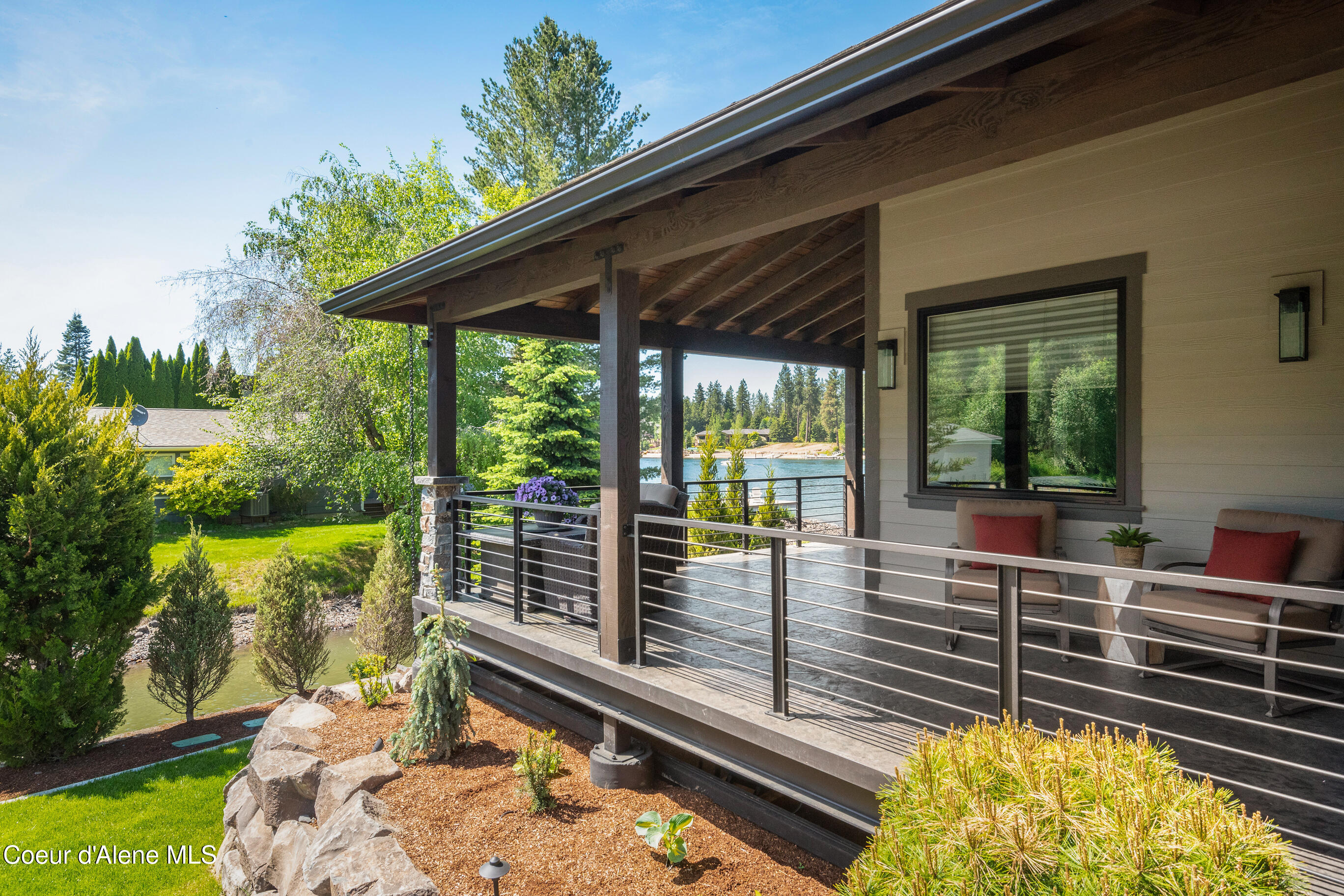 518 S Hidden Island Ln, Coeur d'Alene