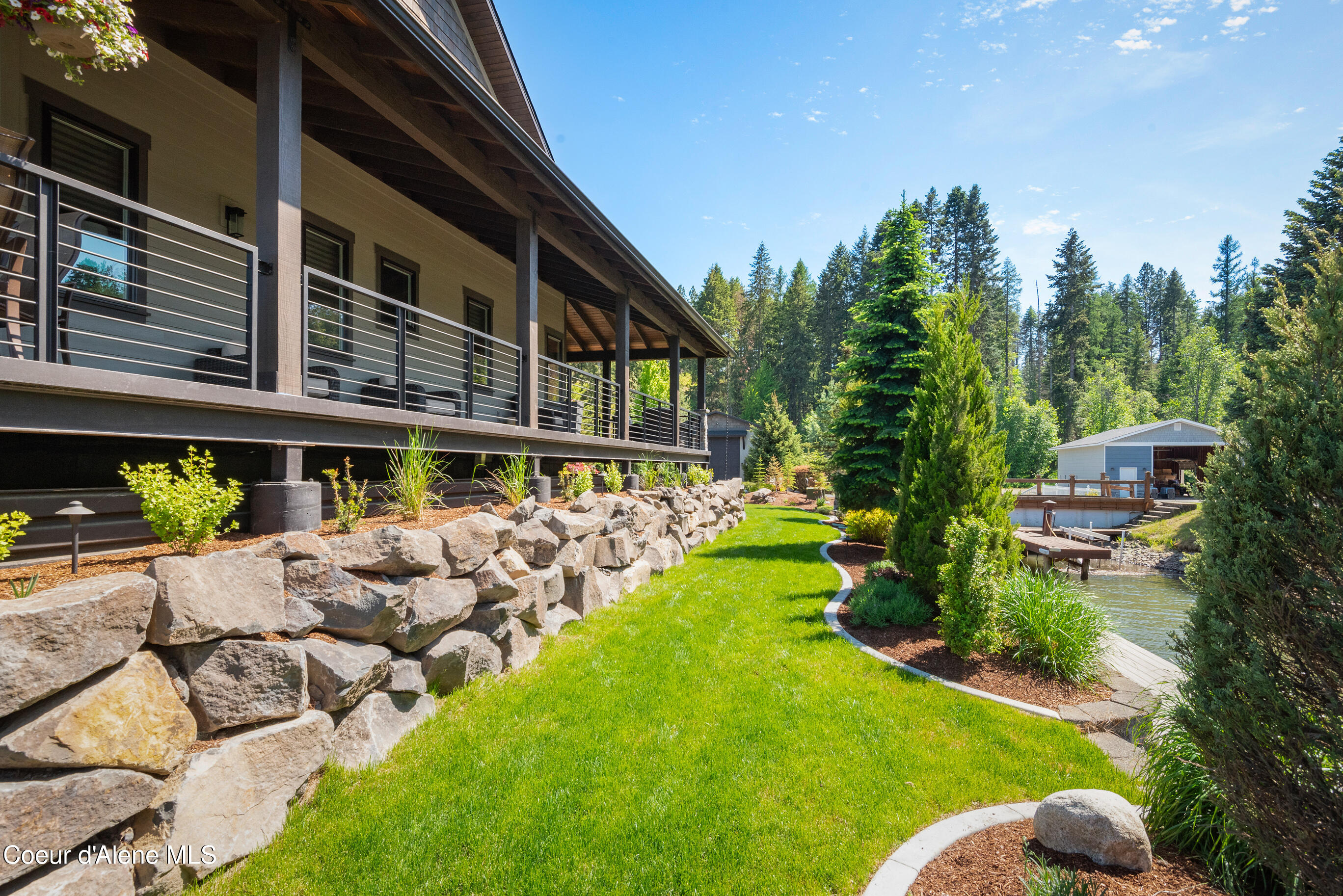 518 S Hidden Island Ln, Coeur d'Alene