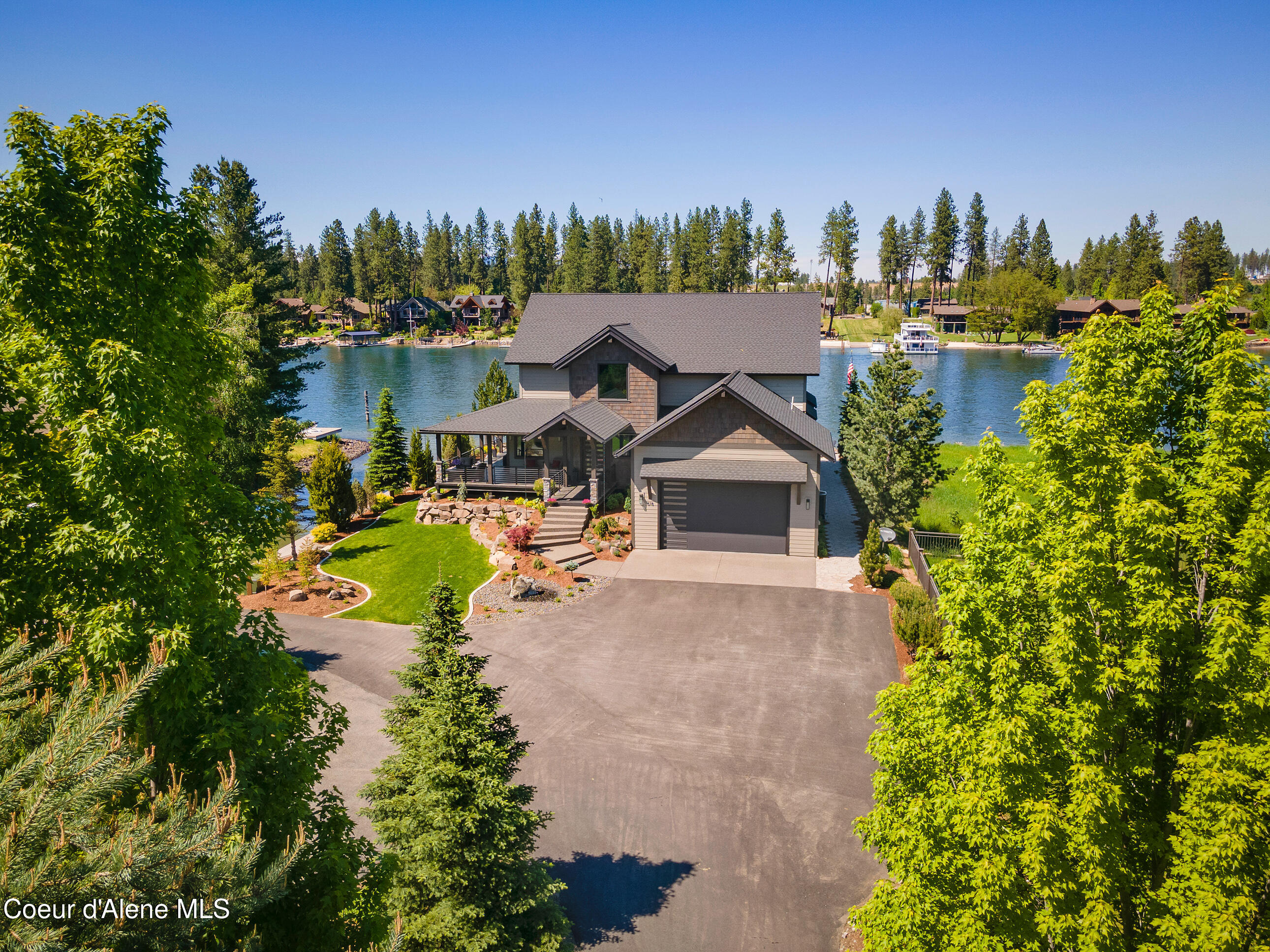 518 S Hidden Island Ln, Coeur d'Alene