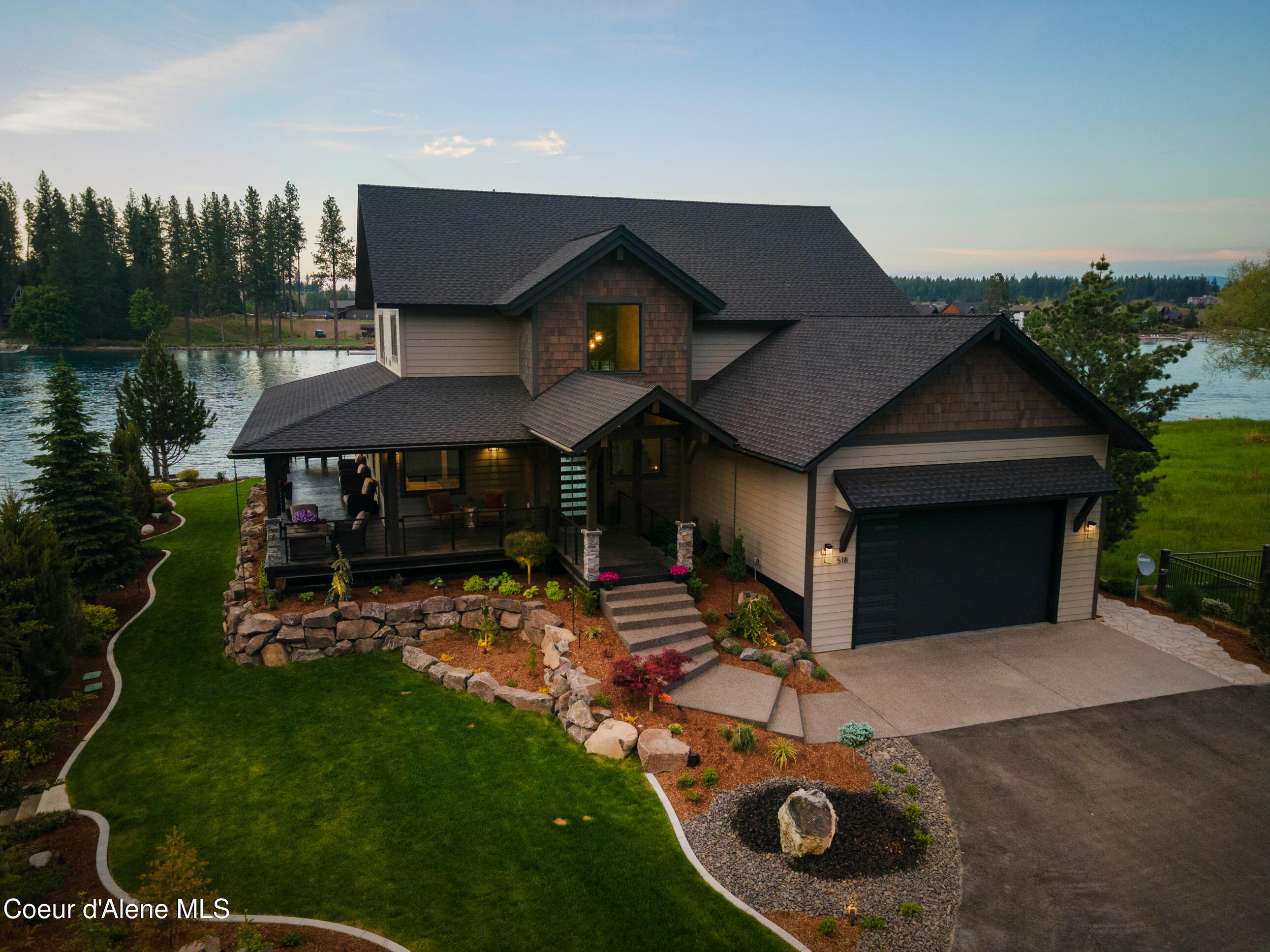 518 S Hidden Island Ln, Coeur d'Alene