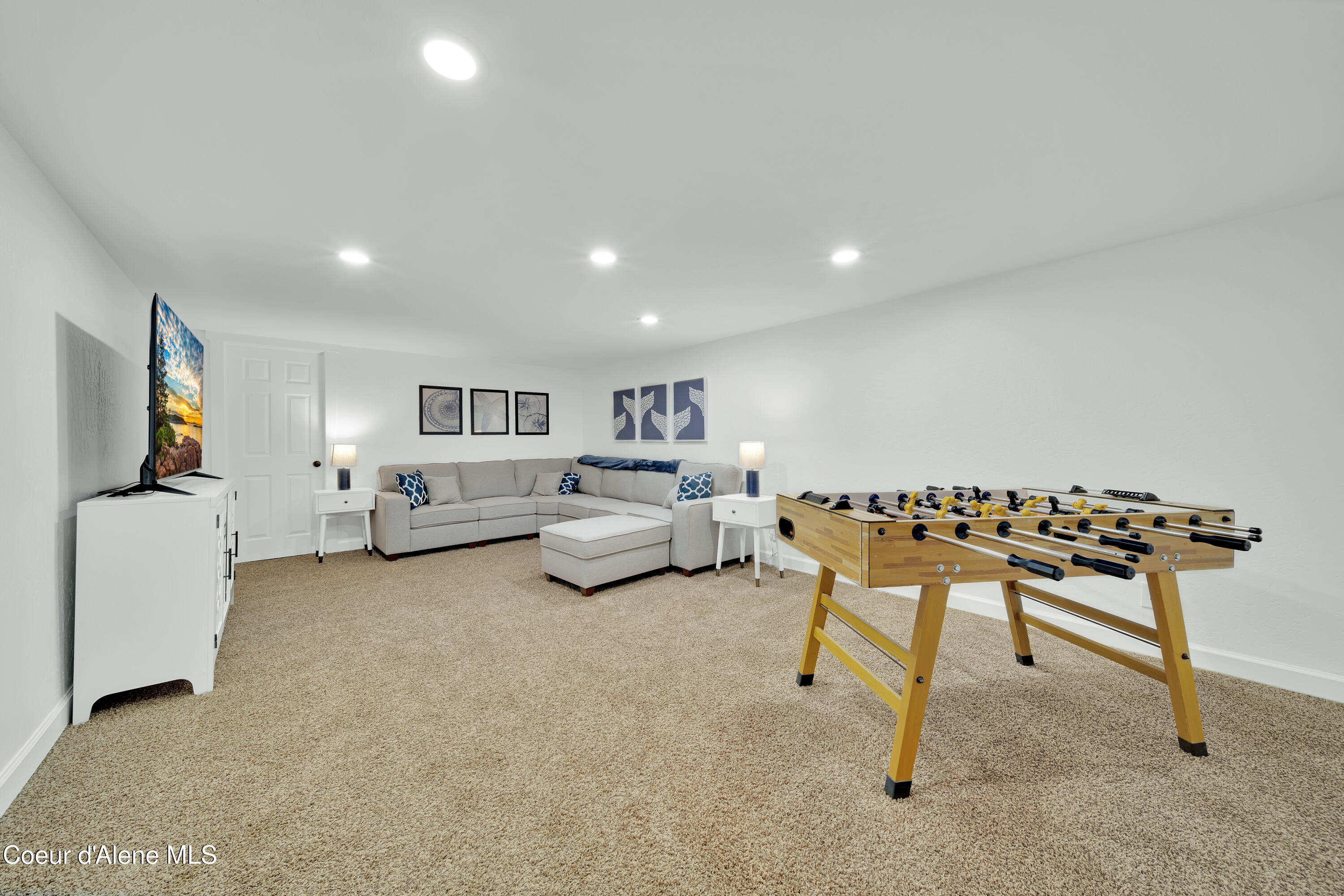 5999 N Pinegrove Dr, Coeur d'Alene
