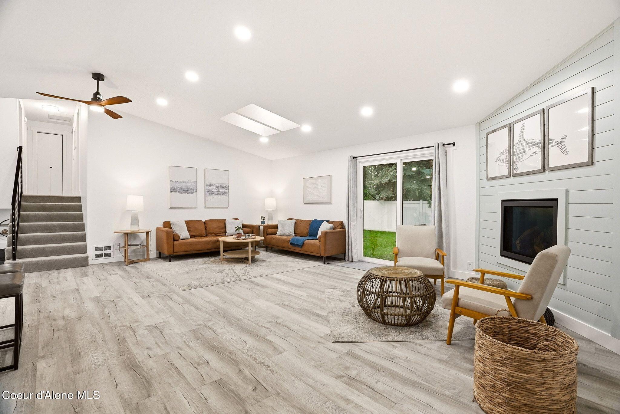5999 N Pinegrove Dr, Coeur d'Alene
