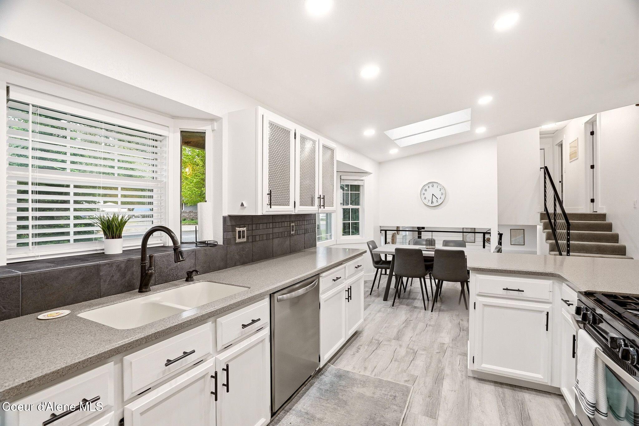 5999 N Pinegrove Dr, Coeur d'Alene