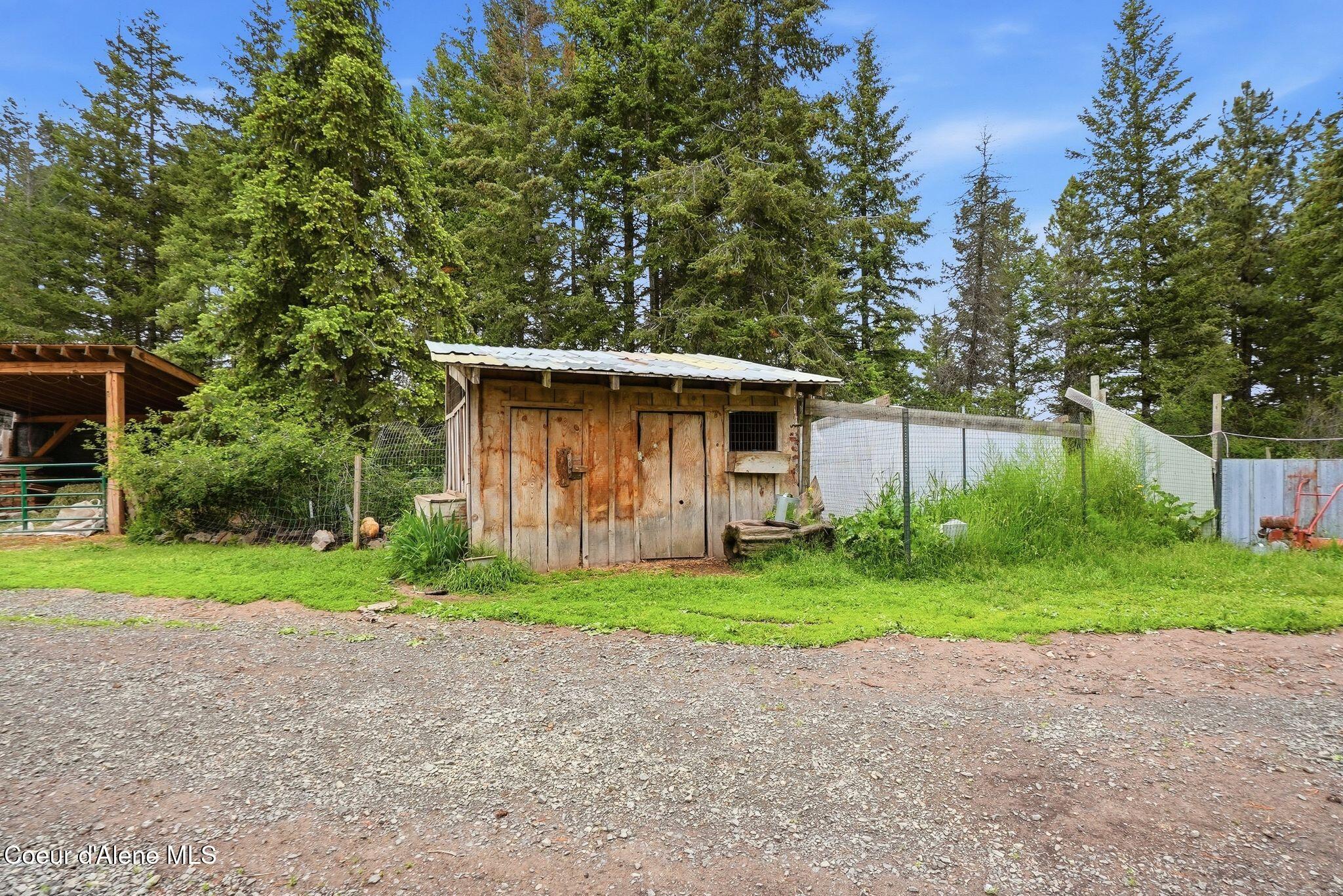 890 Pokey Creek Rd, St. Maries