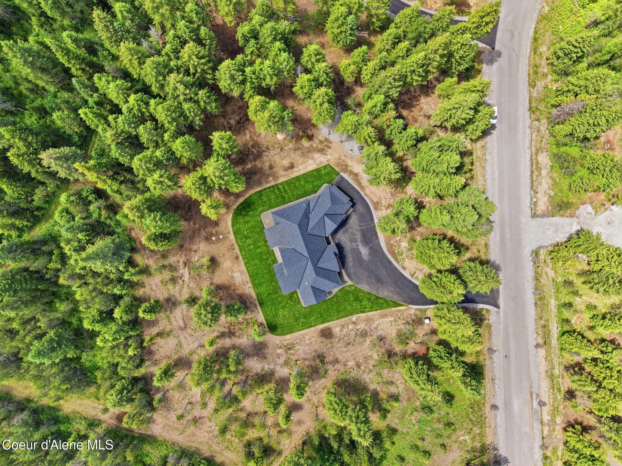 7518 E Duke Ln