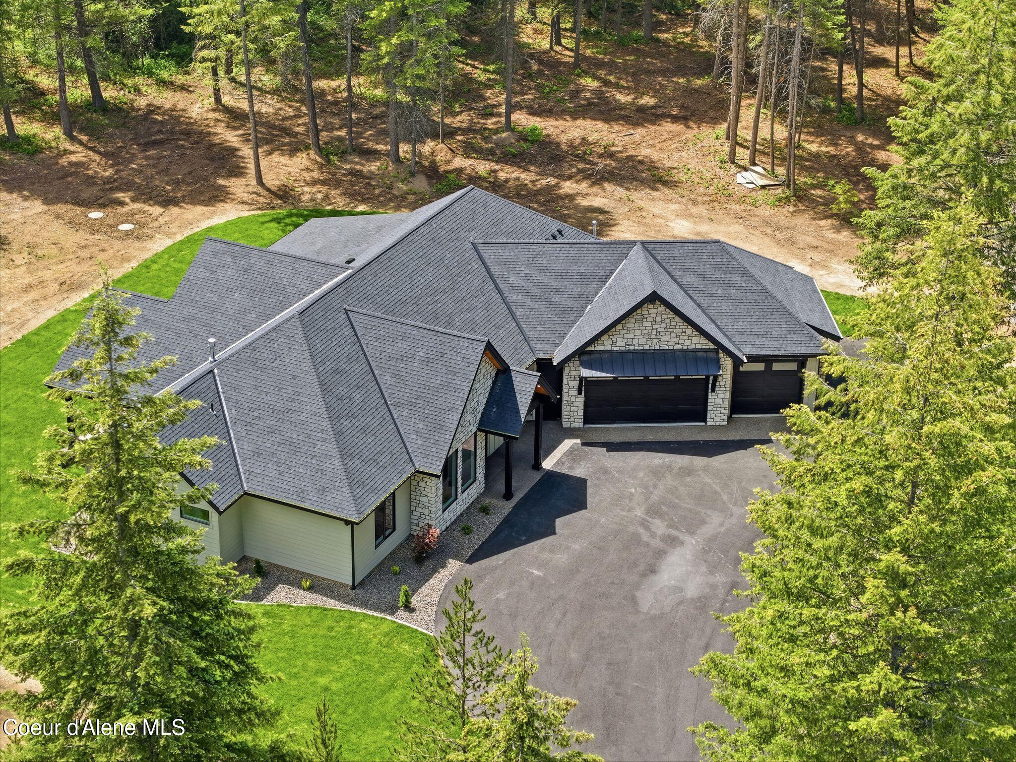 7518 E Duke Ln
