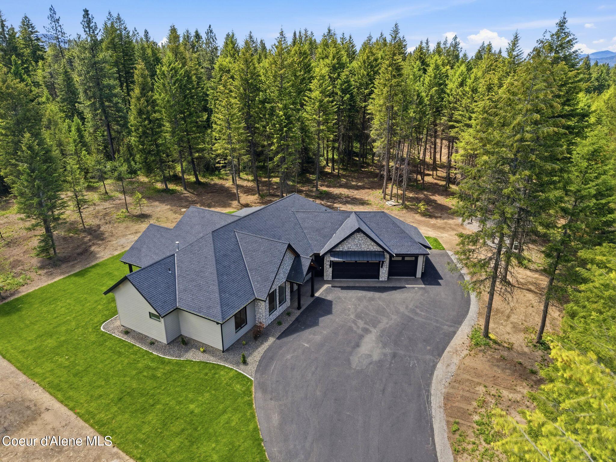 7518 E Duke Ln