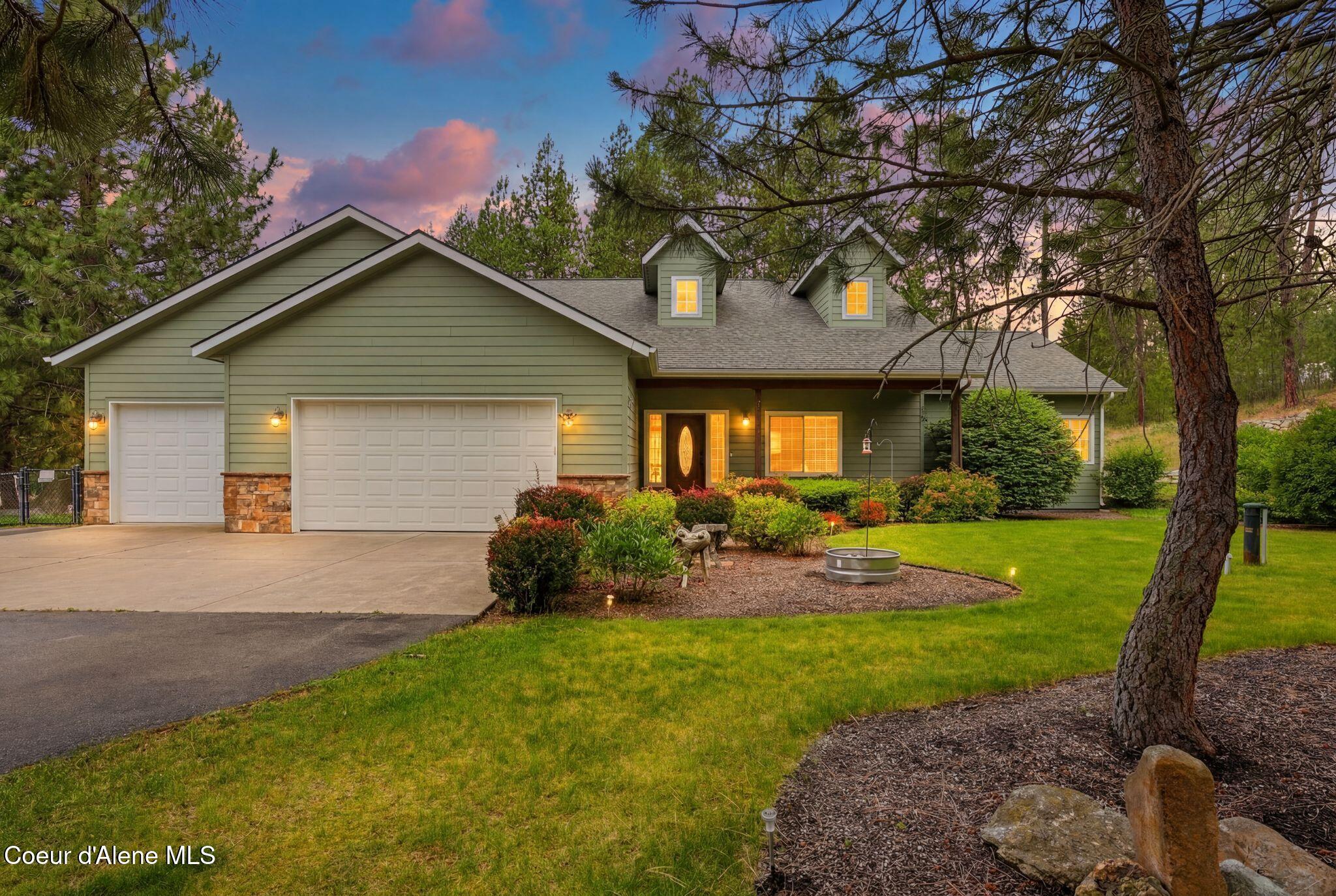 8964 N Hauser Lake RD