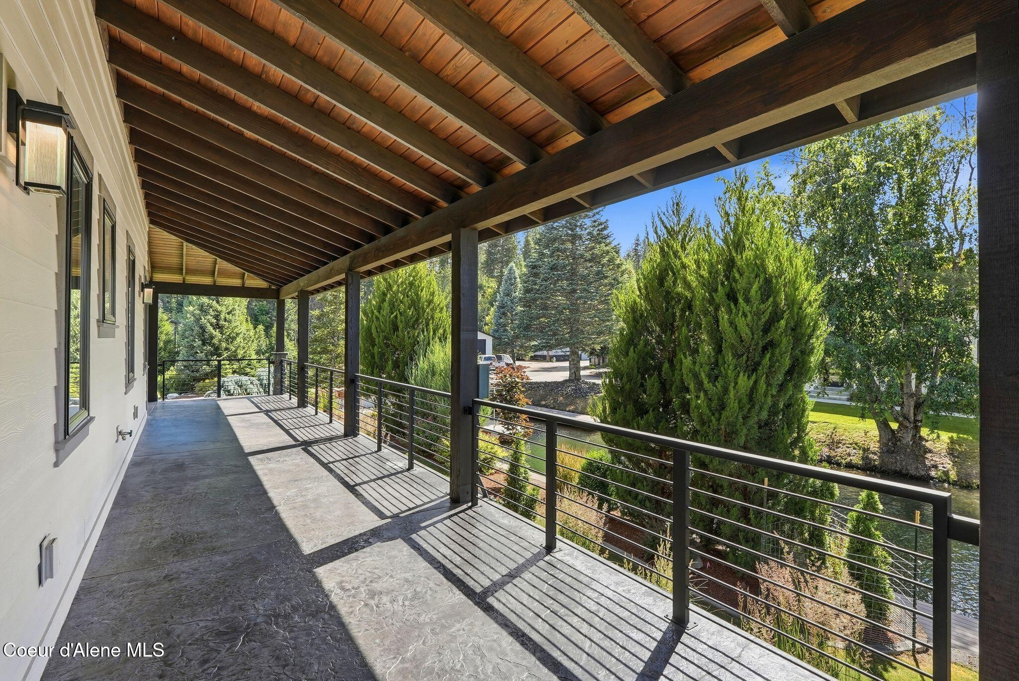518 S Hidden Island Ln, Coeur d'Alene