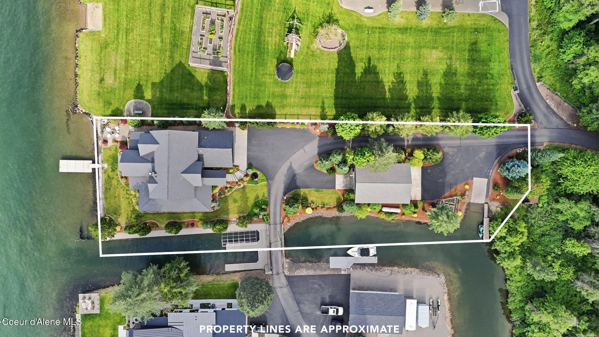 518 S Hidden Island Ln, Coeur d'Alene