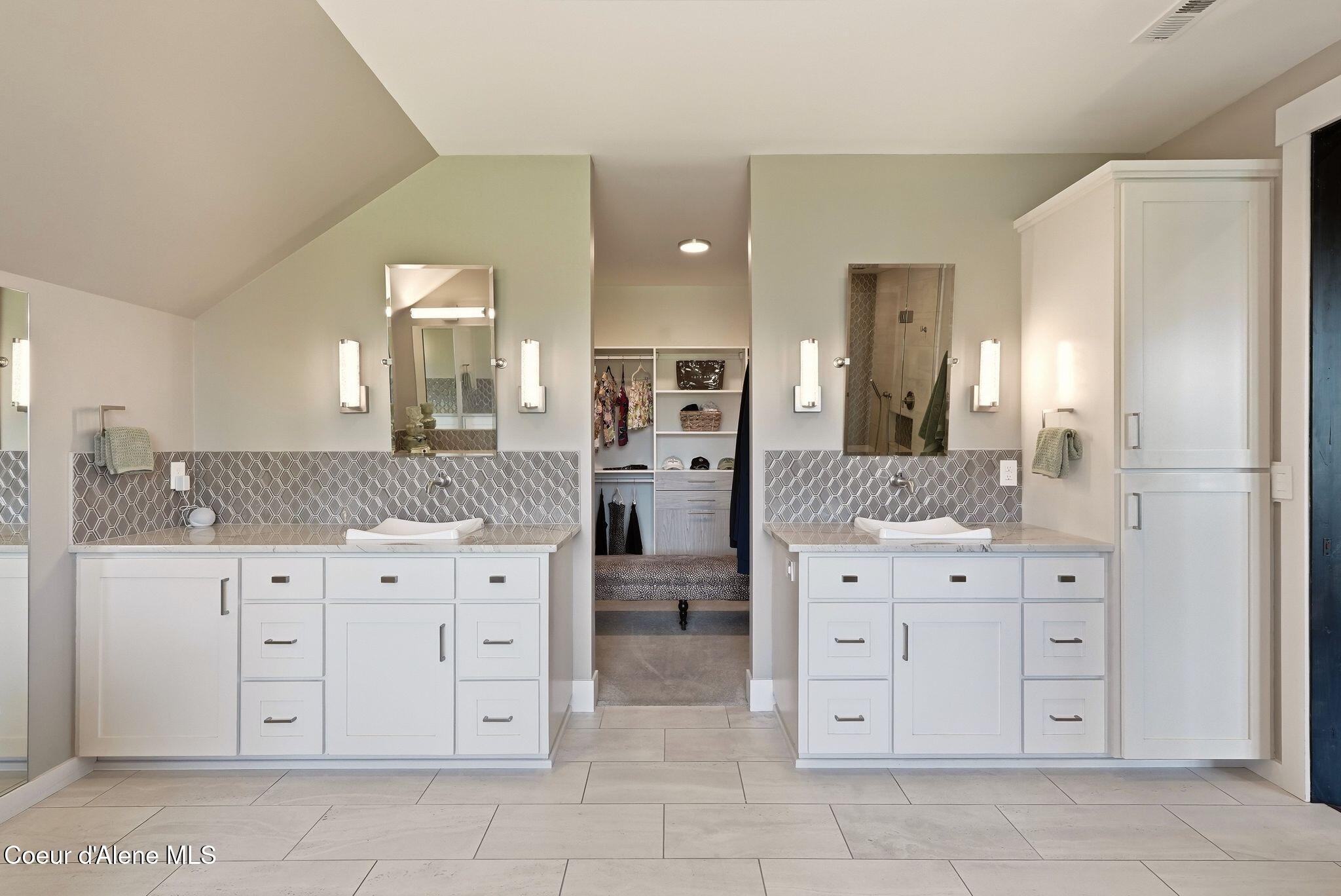 518 S Hidden Island Ln, Coeur d'Alene