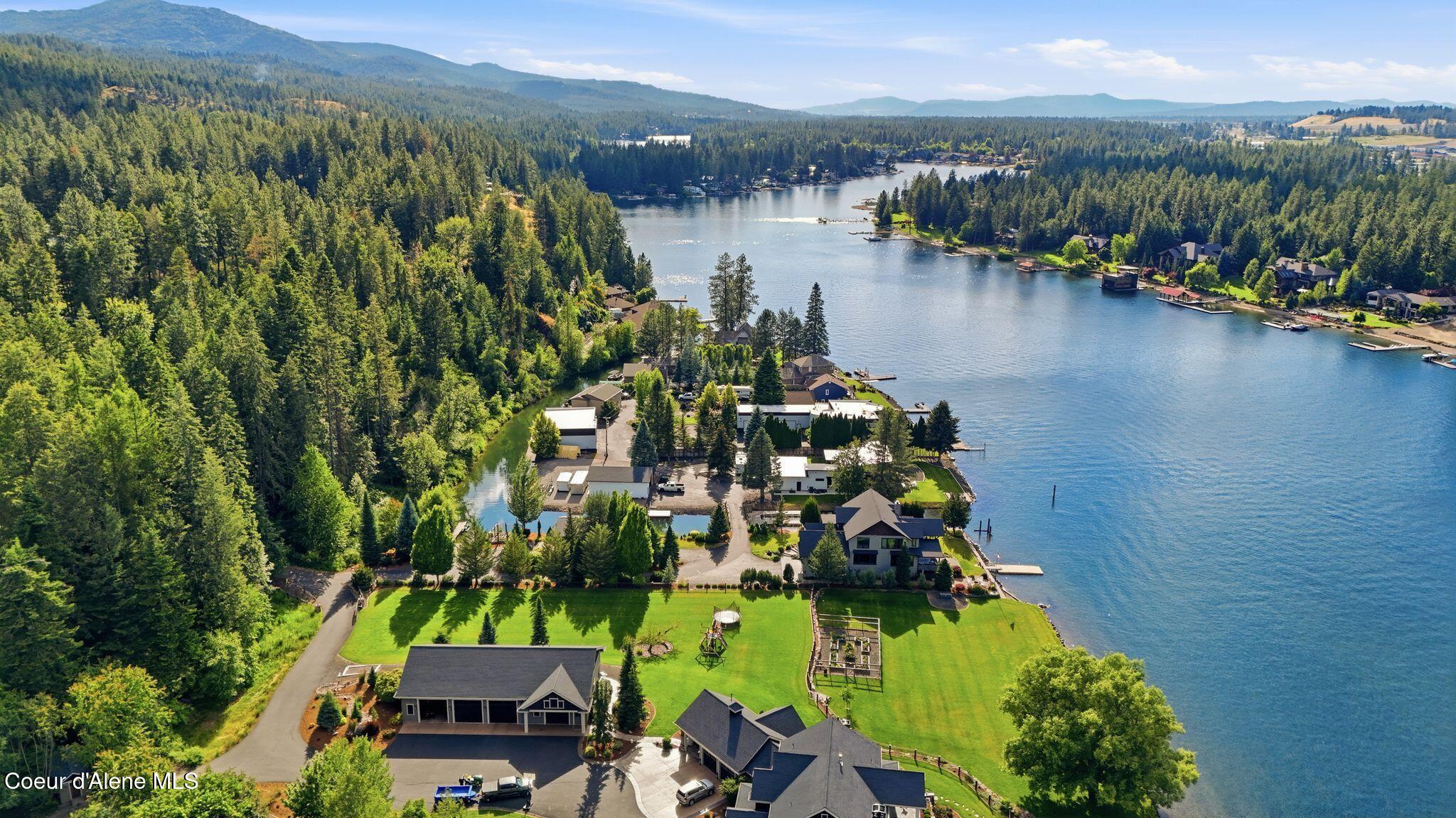 518 S Hidden Island Ln, Coeur d'Alene