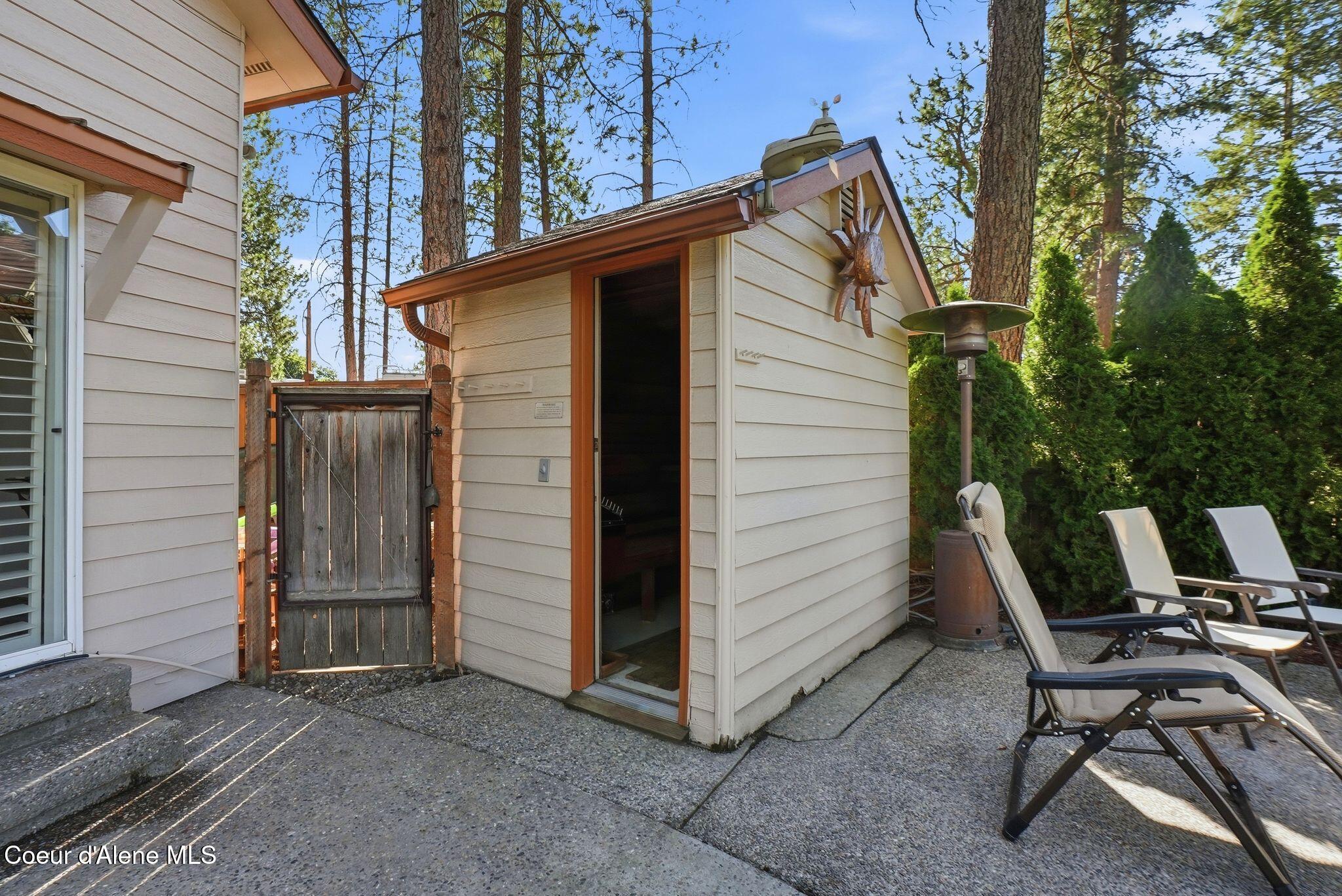 8795 W Driftwood Dr, Coeur d'Alene
