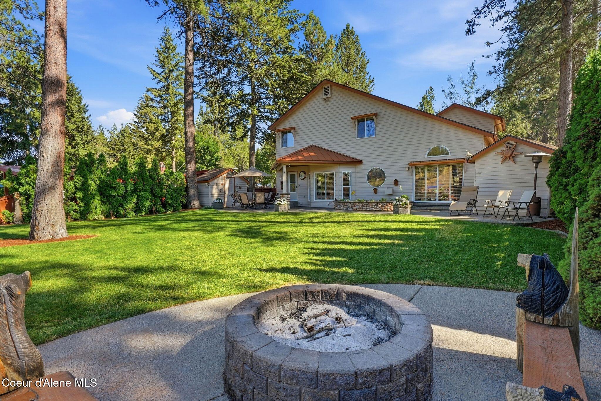 8795 W Driftwood Dr, Coeur d'Alene