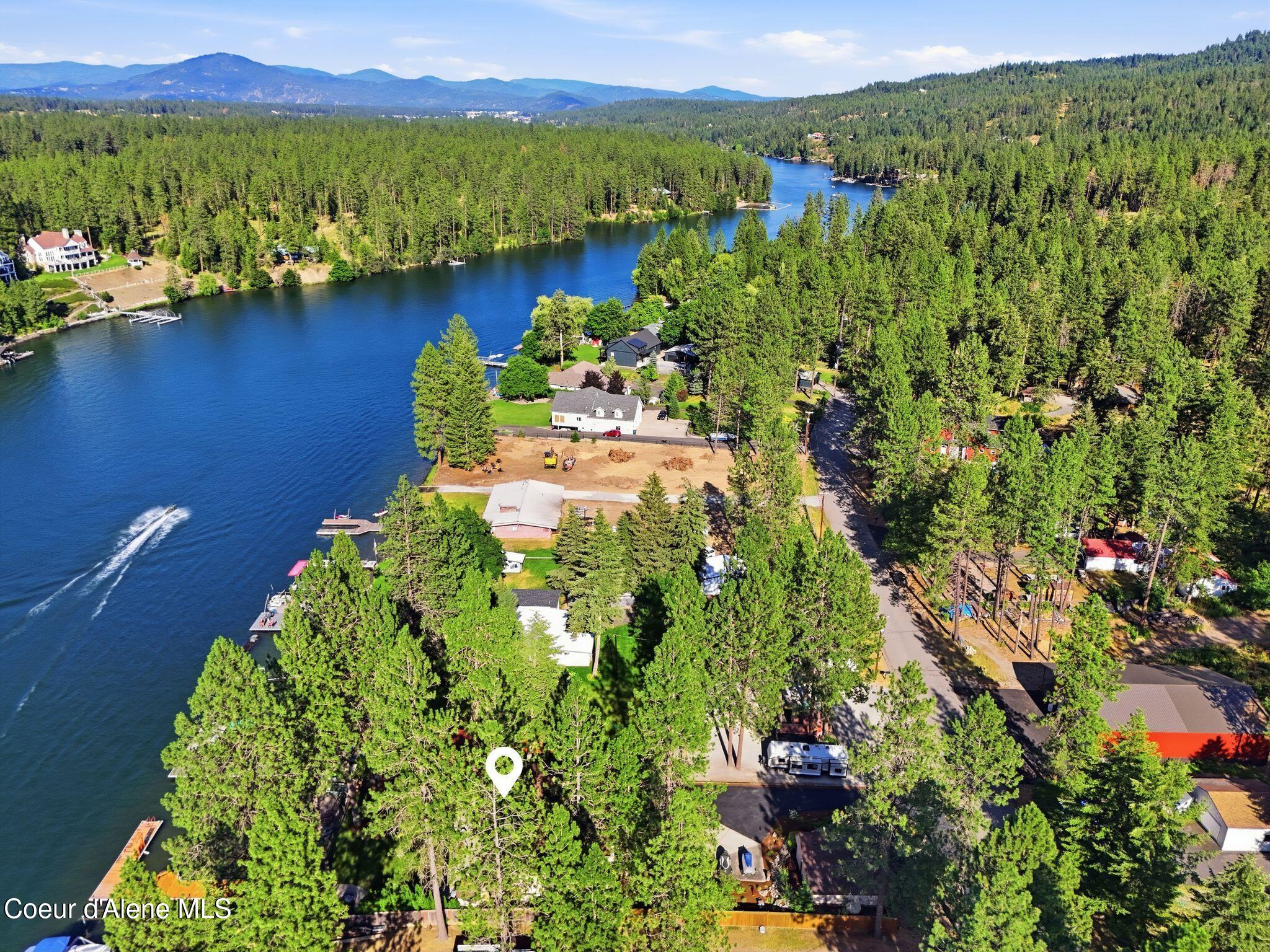 8795 W Driftwood Dr, Coeur d'Alene